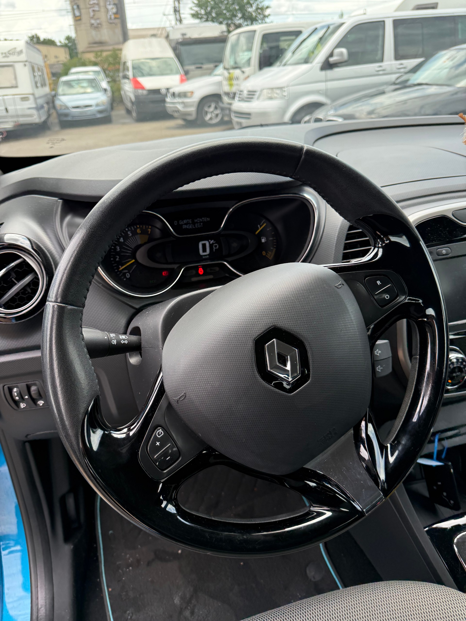 RENAULT Captur 1.2 T 16V Privilège EDC-image-10