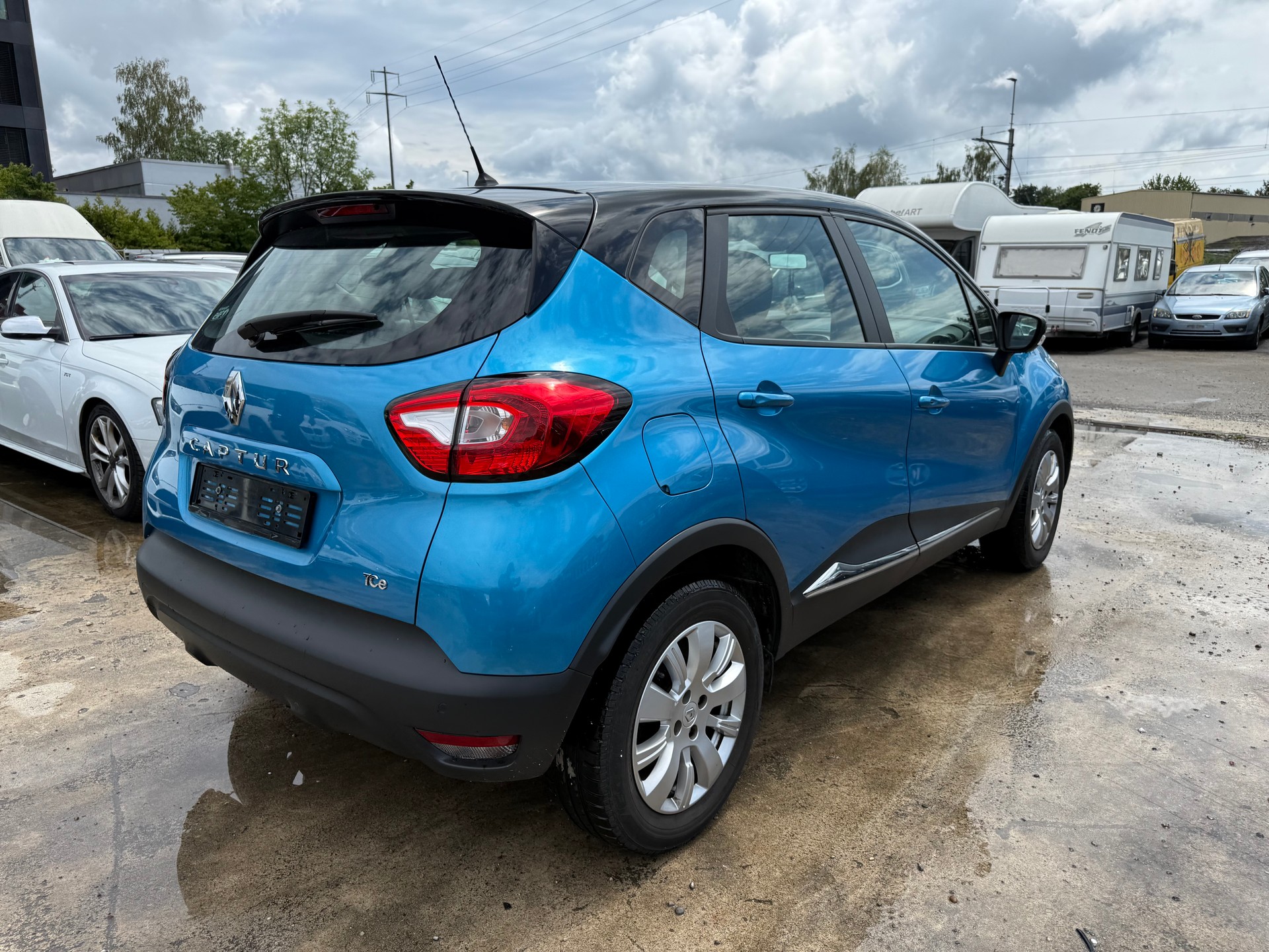 RENAULT Captur 1.2 T 16V Privilège EDC-image-5
