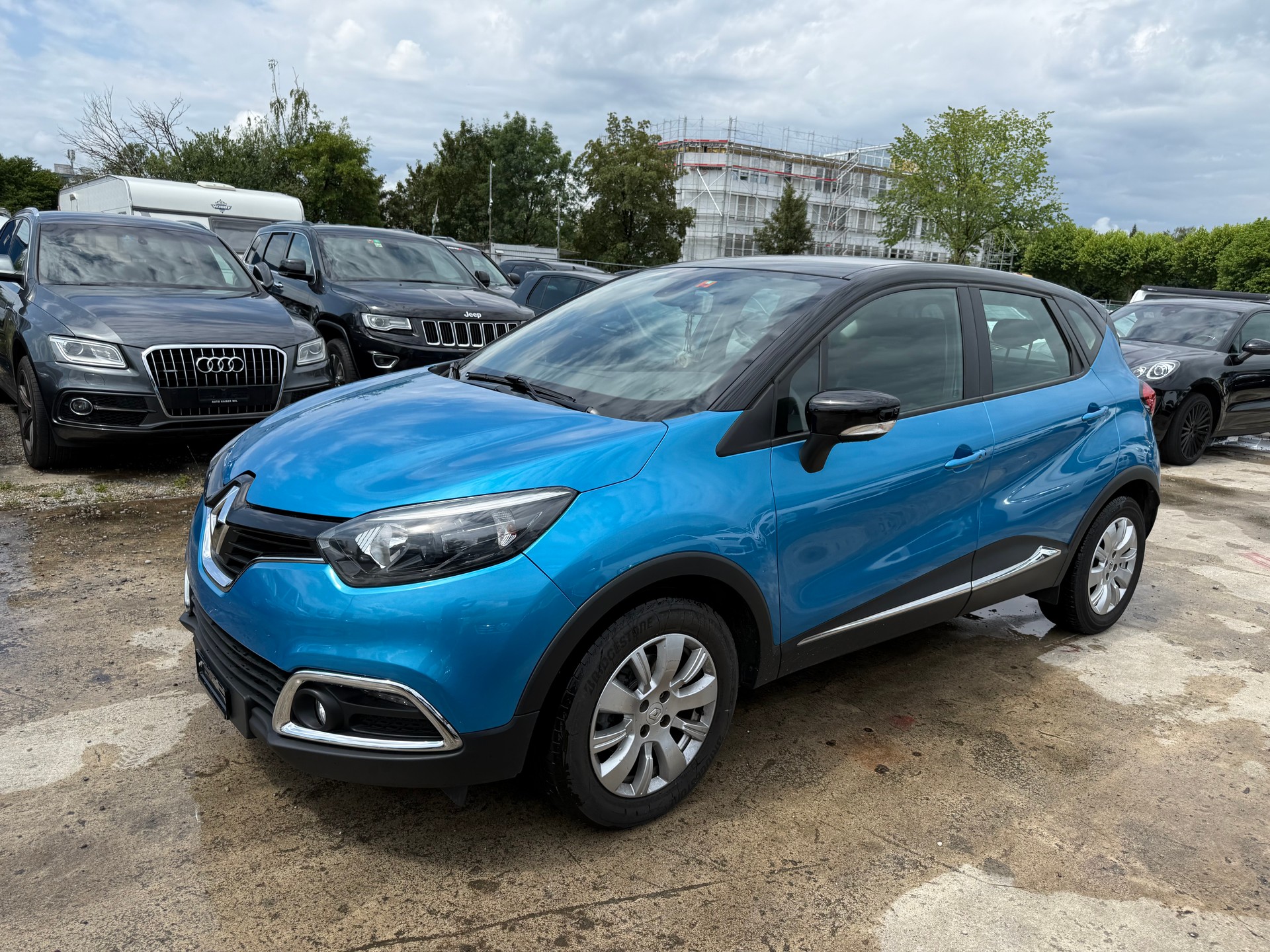RENAULT Captur 1.2 T 16V Privilège EDC-image-1