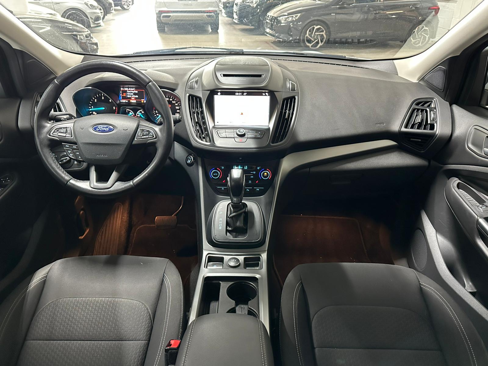 FORD Kuga 2.0 TDCi Trend 2WD PowerShift-image-6