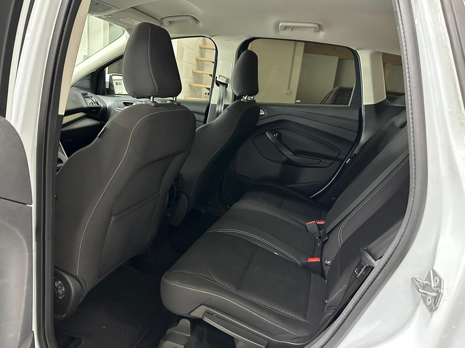 FORD Kuga 2.0 TDCi Trend 2WD PowerShift-image-8