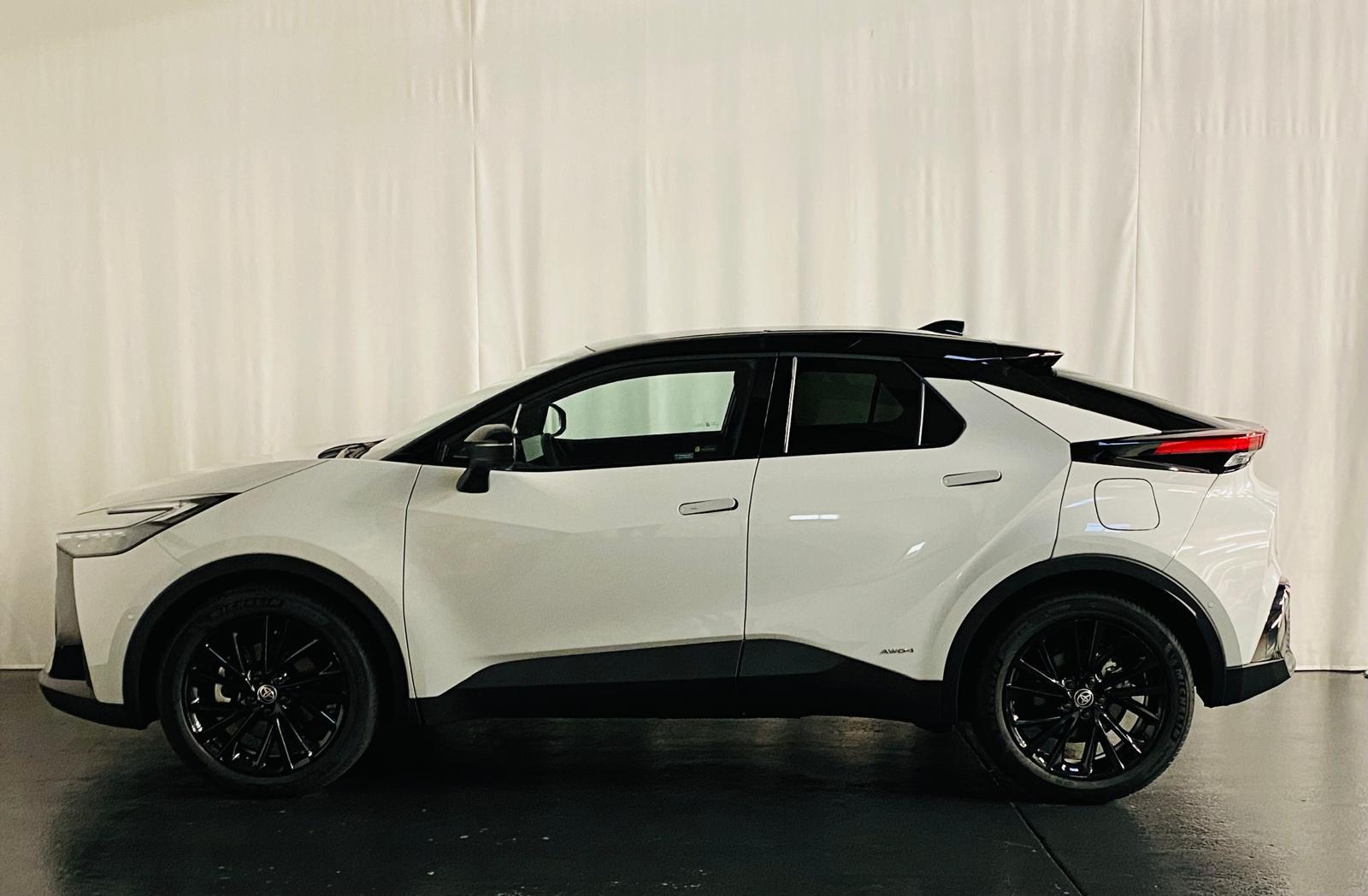 TOYOTA C-HR 2.0 PHEV GR Sport-image-3
