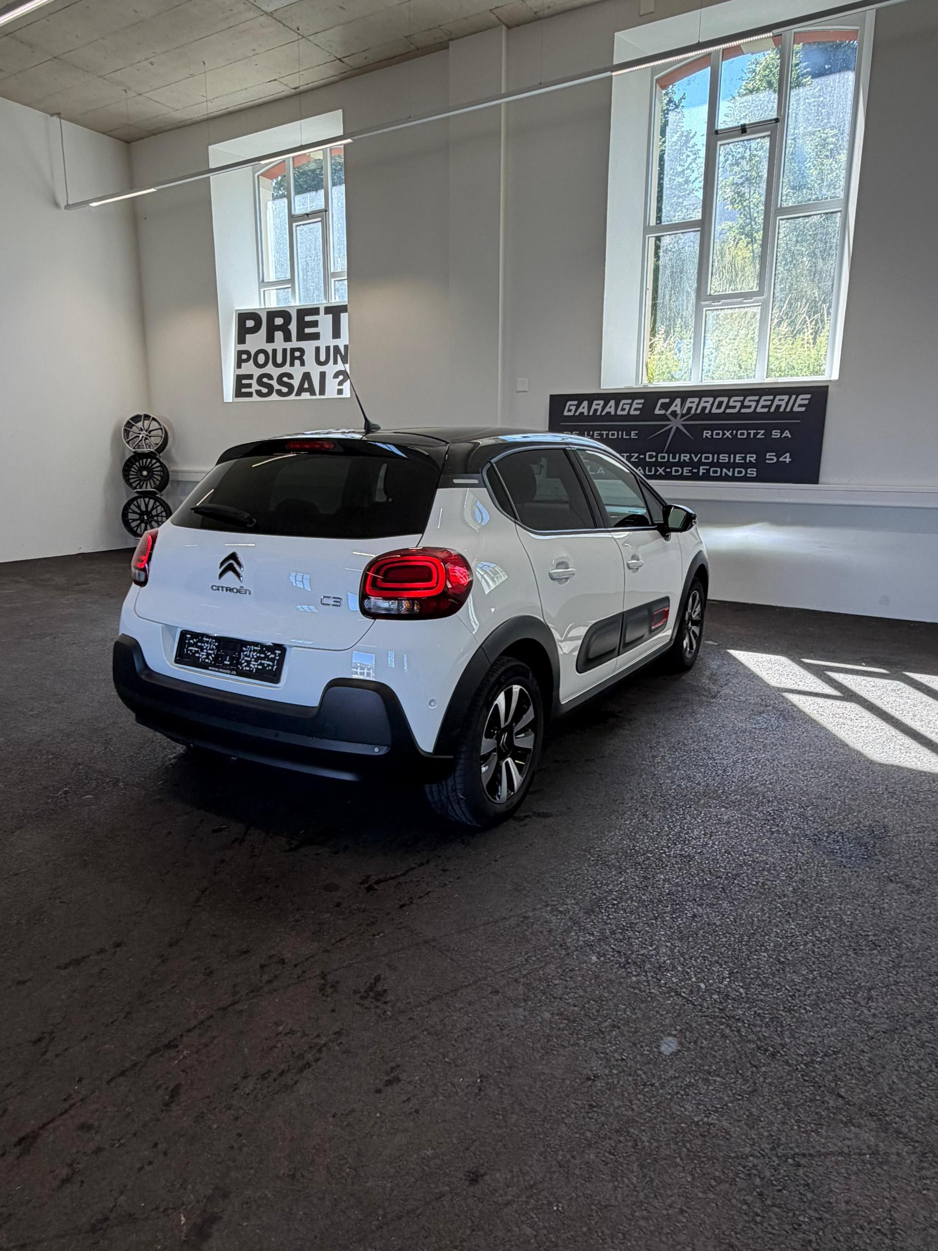 CITROEN C3 1.2i PureTech Shine-image-4