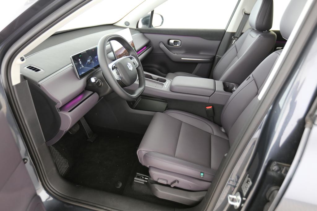 LEAPMOTOR C10 Design AWD-image-5