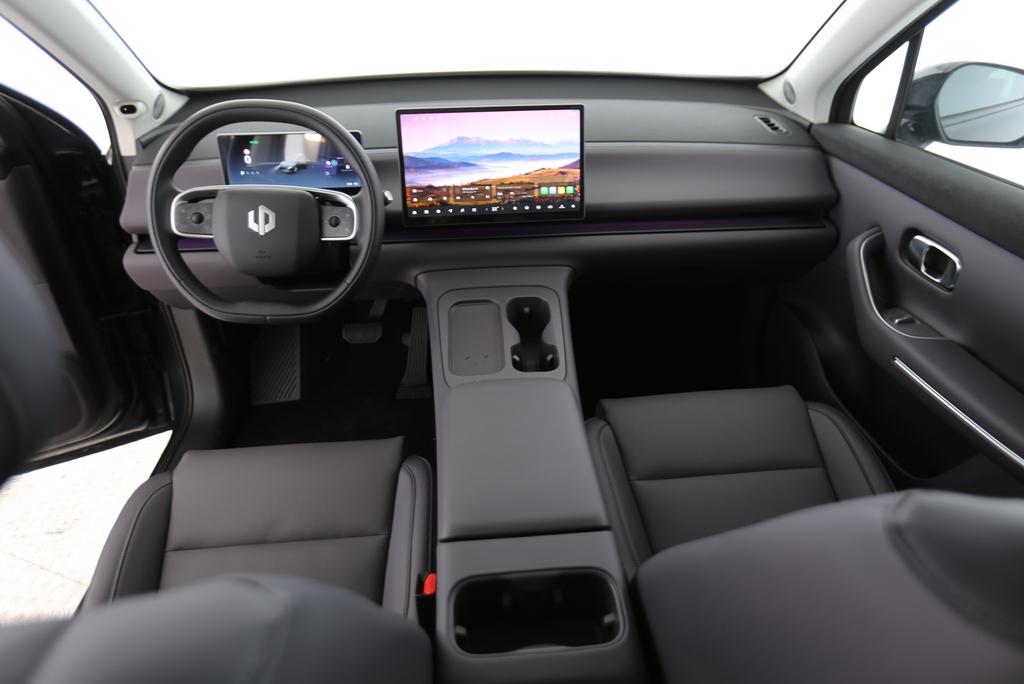 LEAPMOTOR C10 Design AWD-image-6