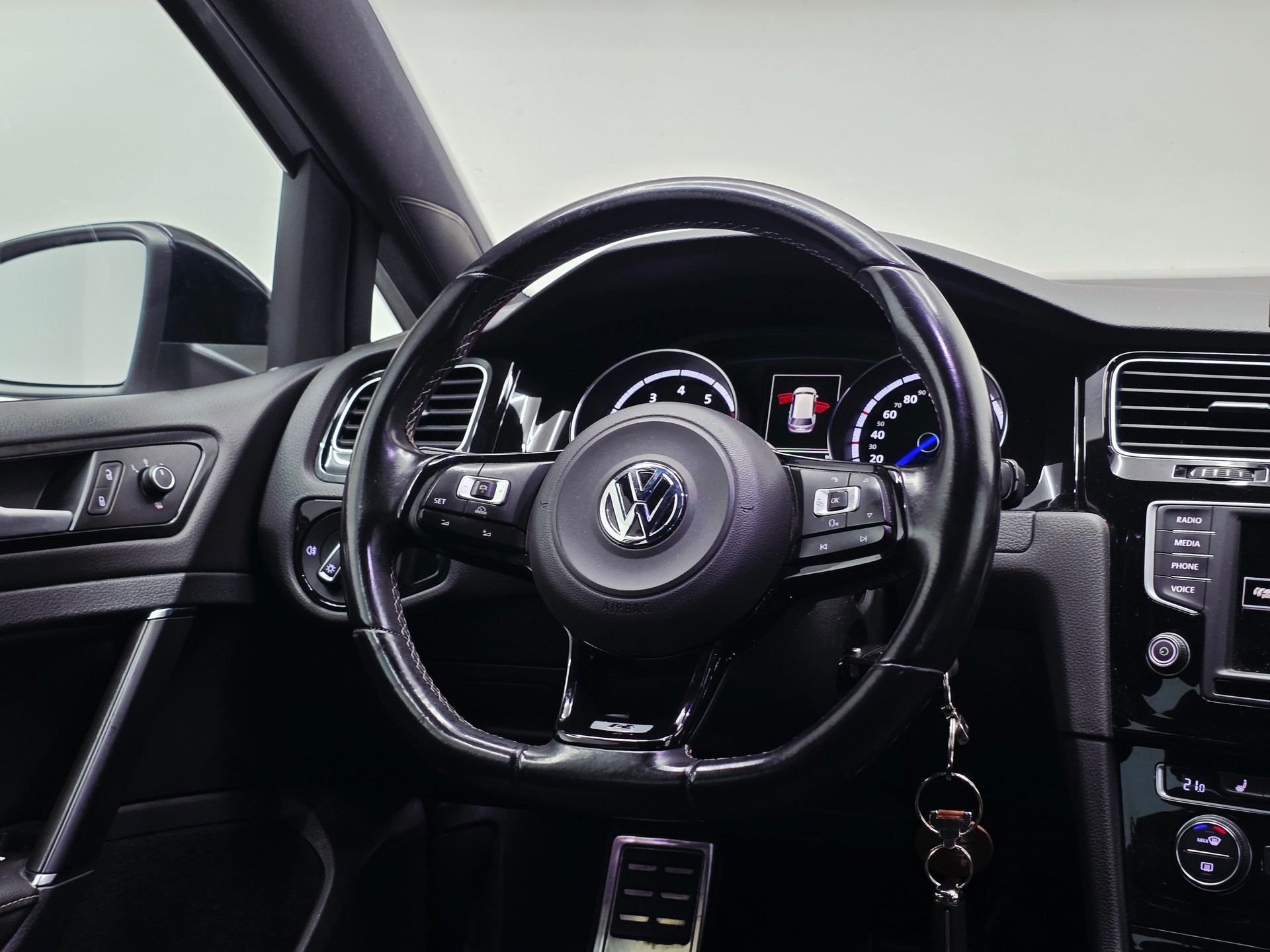 VW GOLF Variant 2.0 TSI R 4 MOTION DSG 301 PS*1. HAND*FRISCH MFK/SERVICE*8 FACH RÄDER MIT NEUEN CONTI REIFEN*-image-13