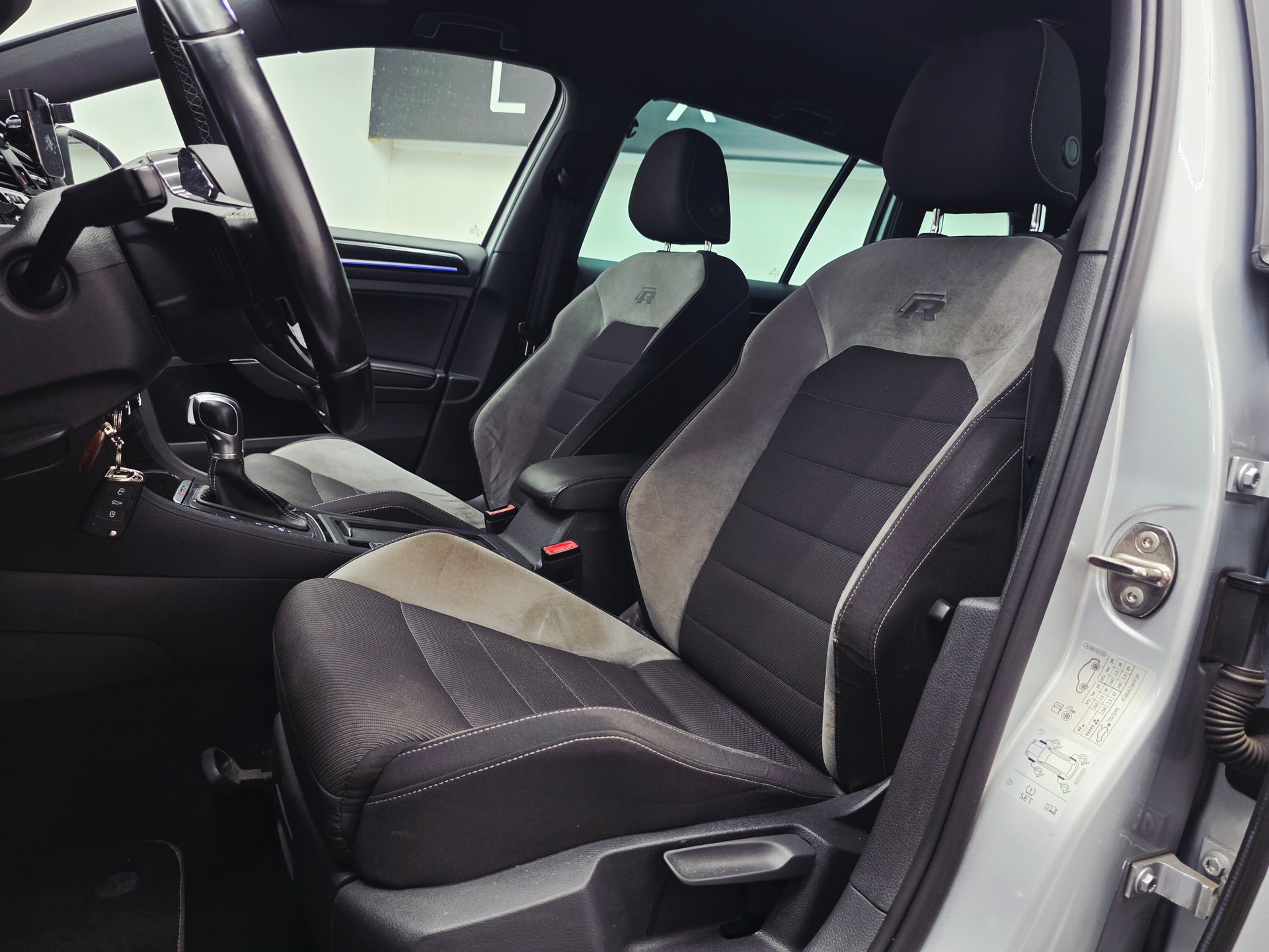 VW GOLF Variant 2.0 TSI R 4 MOTION DSG 301 PS*1. HAND*FRISCH MFK/SERVICE*8 FACH RÄDER MIT NEUEN CONTI REIFEN*-image-15