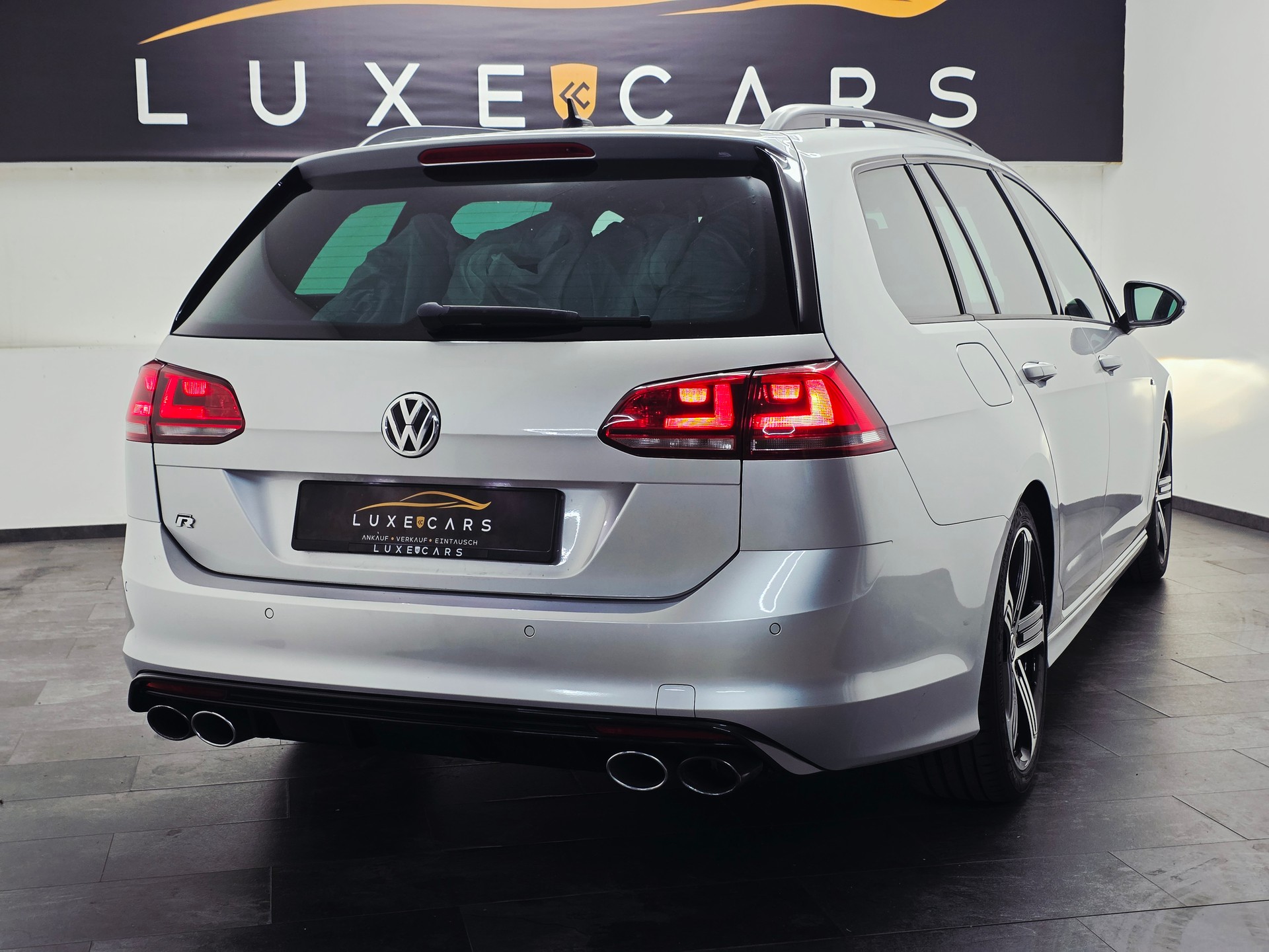 VW GOLF Variant 2.0 TSI R 4 MOTION DSG 301 PS*1. HAND*FRISCH MFK/SERVICE*8 FACH RÄDER MIT NEUEN CONTI REIFEN*-image-8