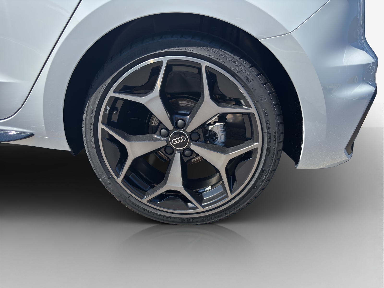 AUDI A1 Sportback 30 TFSI S Line Attraction S-tronic-image-15