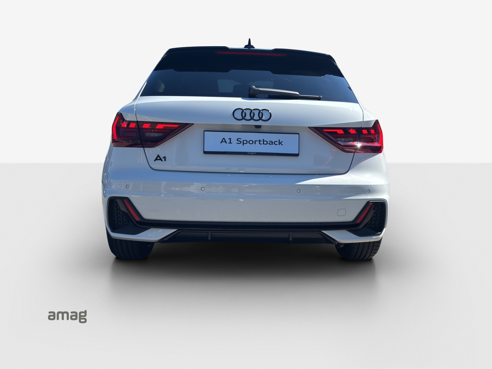 AUDI A1 Sportback 30 TFSI S Line Attraction S-tronic-image-3