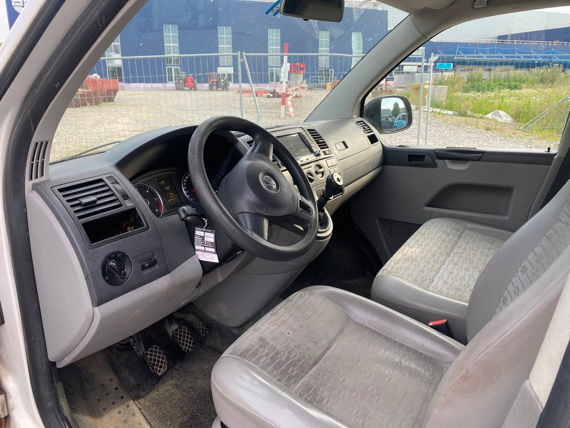 VW T5 2.0 TDI-image-9