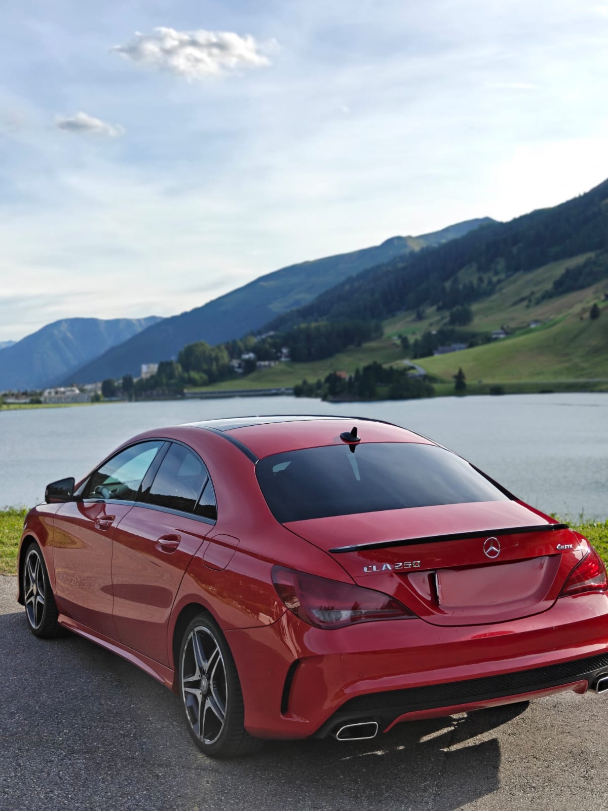MERCEDES-BENZ CLA 250 AMG Line 4m-image-2