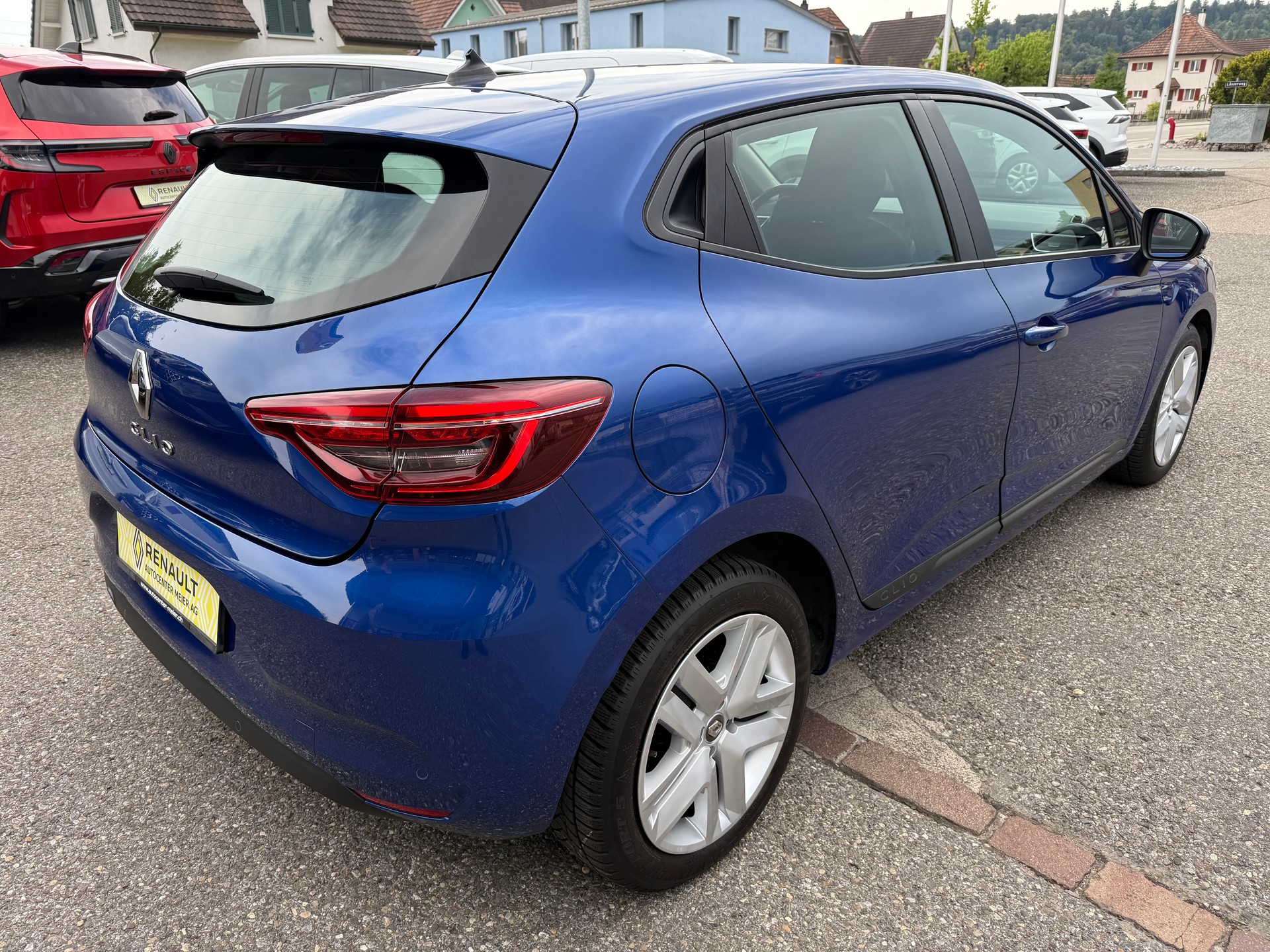 RENAULT Clio 1.0 Zen-image-5
