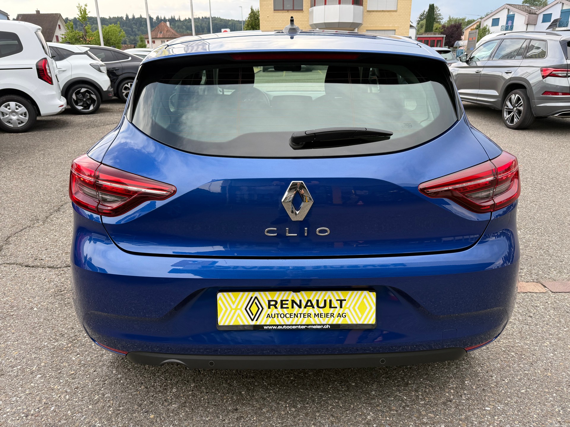 RENAULT Clio 1.0 Zen-image-4