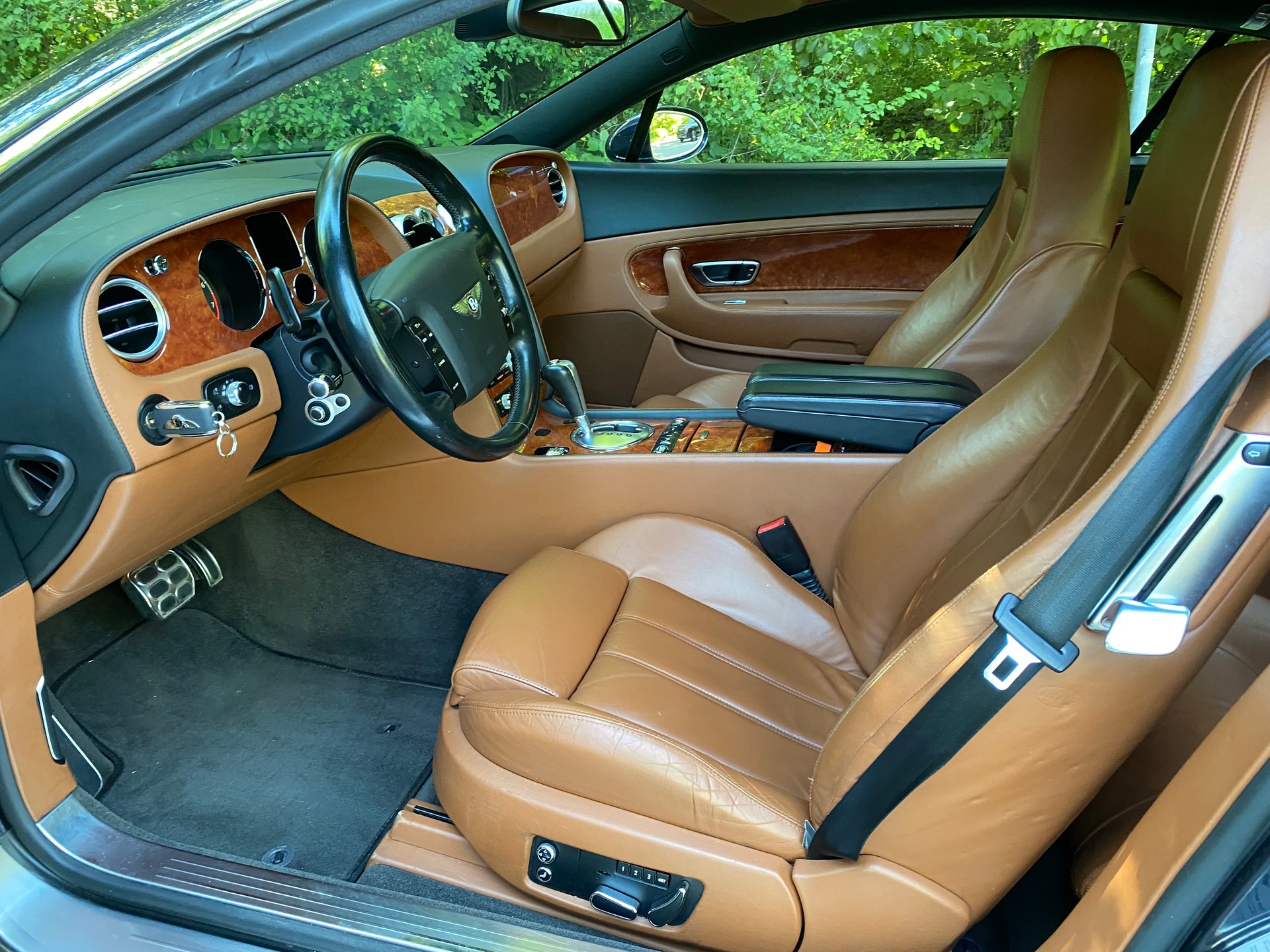 BENTLEY Continental GT 6.0-image-13