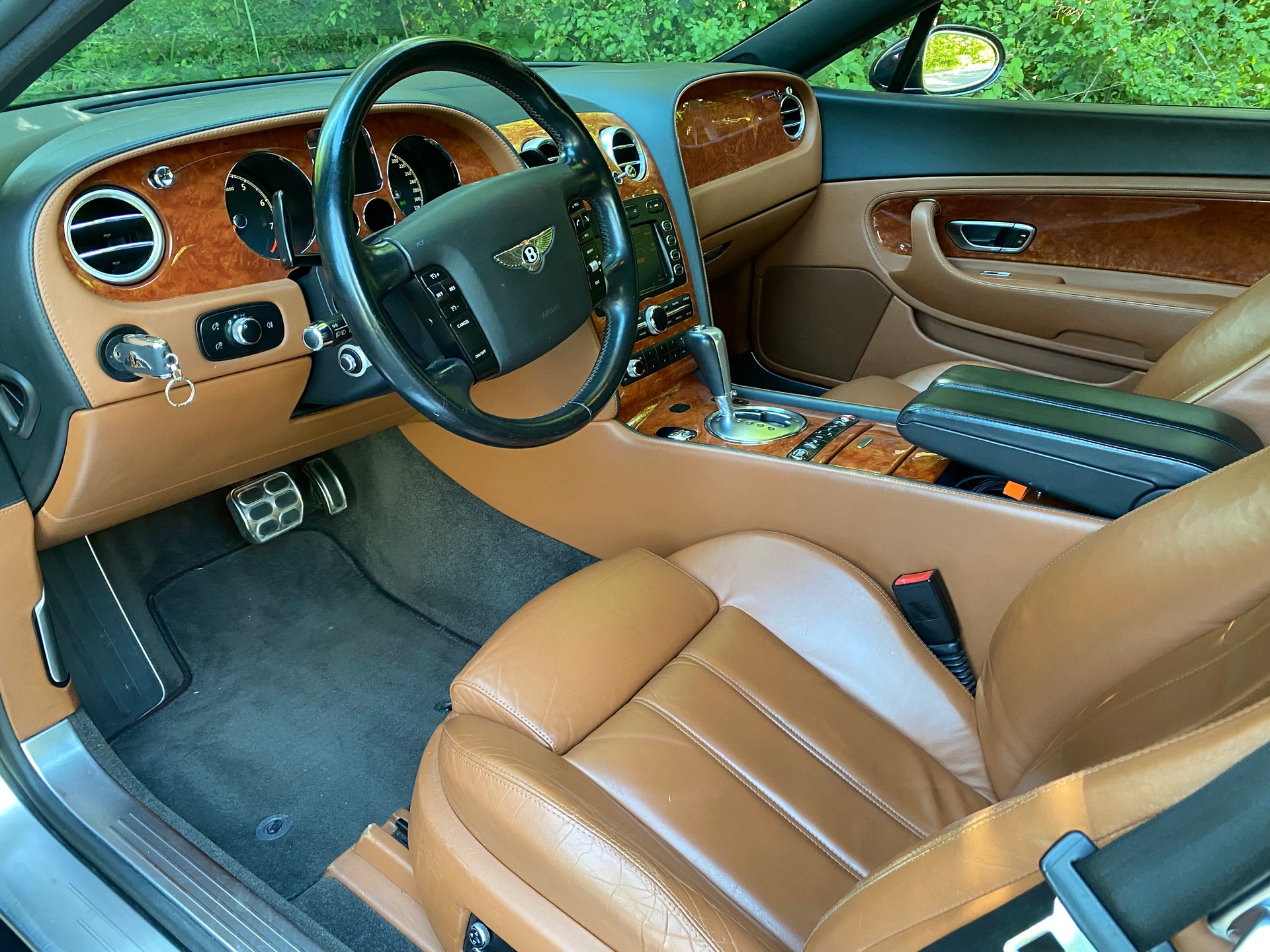 BENTLEY Continental GT 6.0-image-12