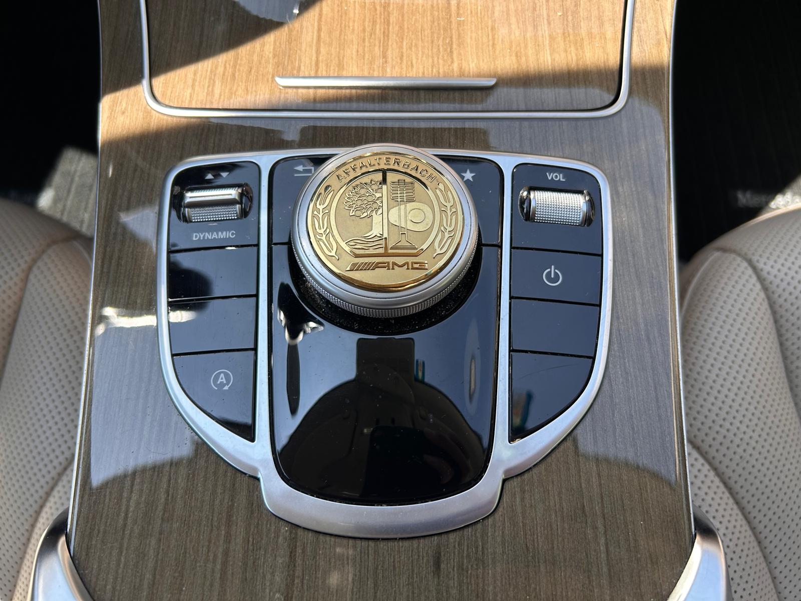 MERCEDES-BENZ C 200 Exclusive 4Matic 7G-Tronic-image-23