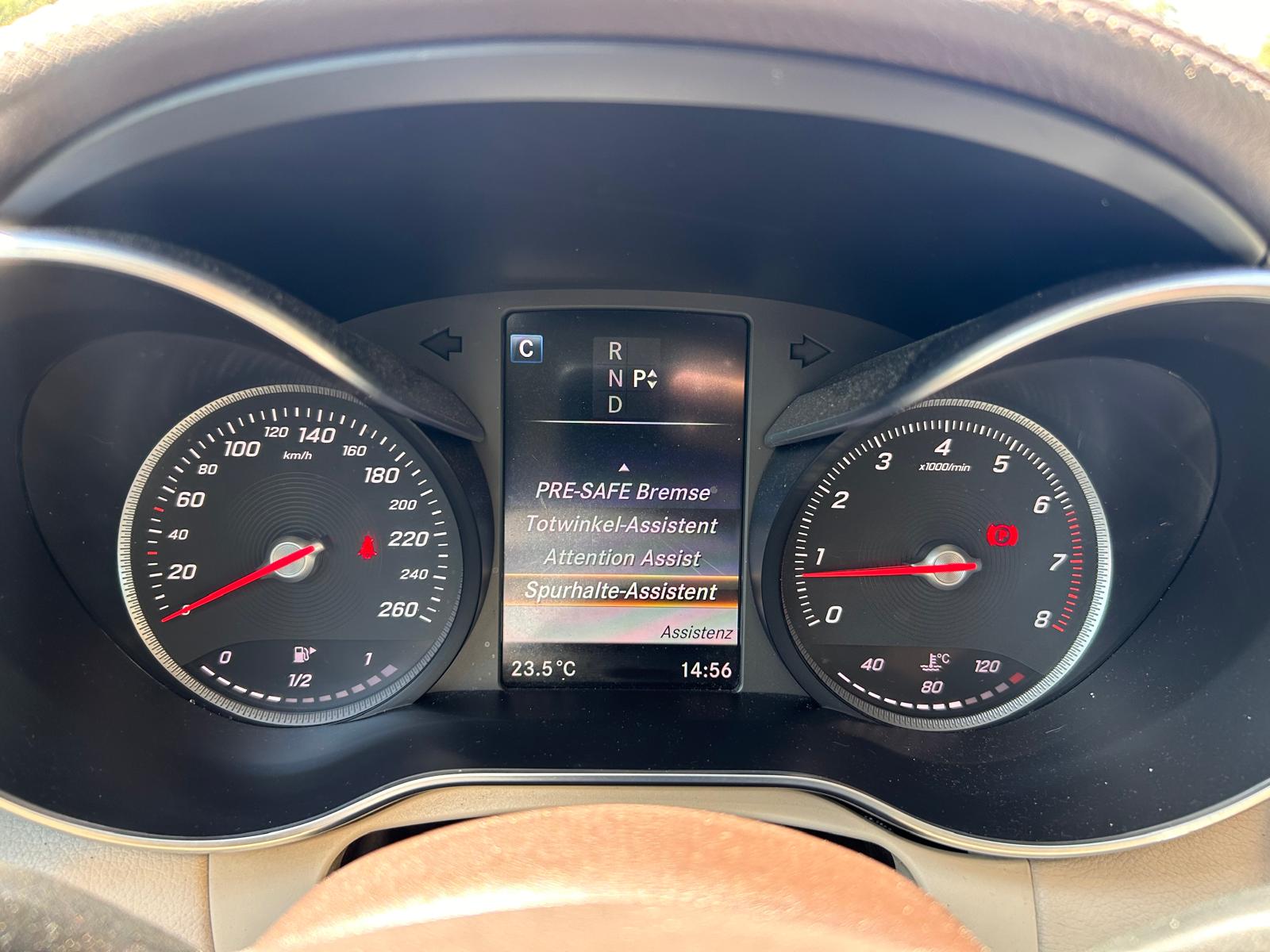MERCEDES-BENZ C 200 Exclusive 4Matic 7G-Tronic-image-19