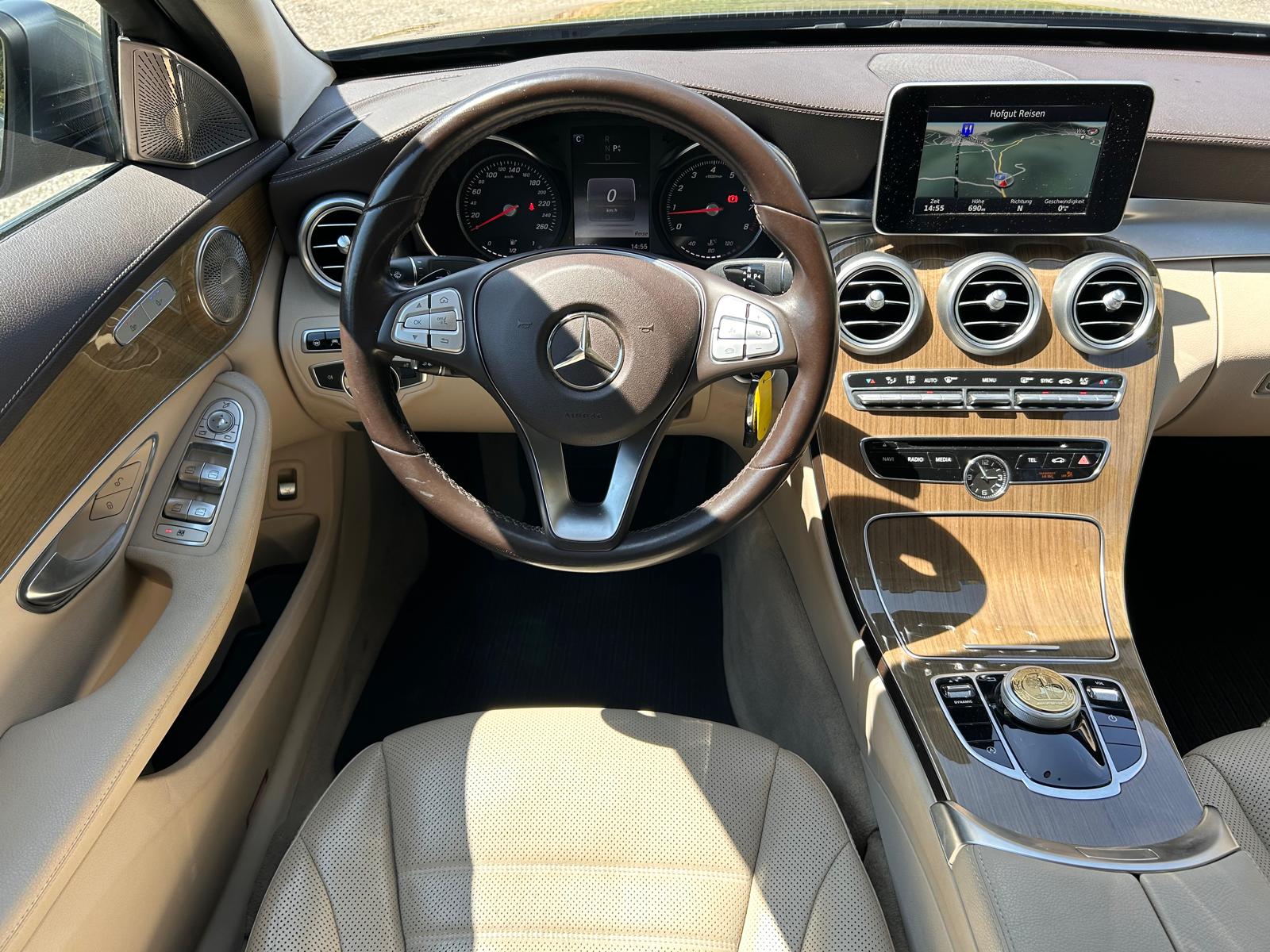 MERCEDES-BENZ C 200 Exclusive 4Matic 7G-Tronic-image-16