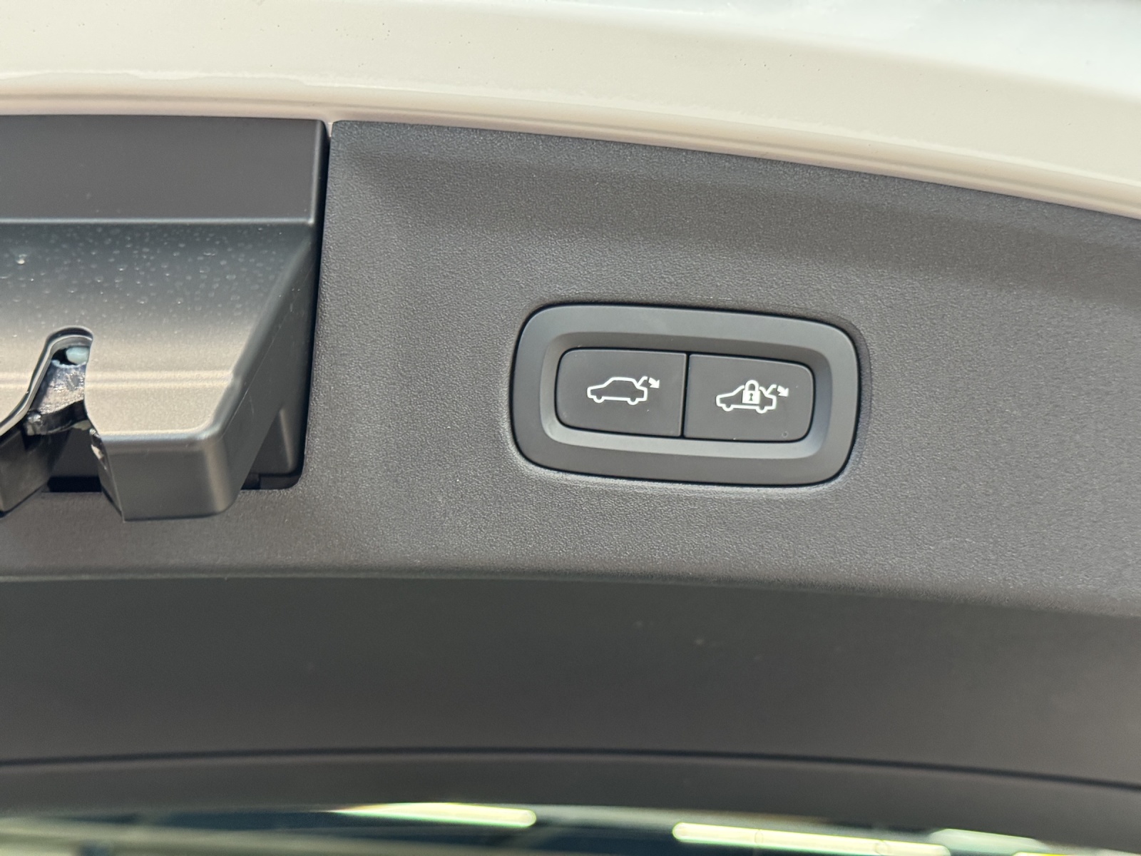 POLESTAR 2 Long Range Dual Motor Performance-image-14