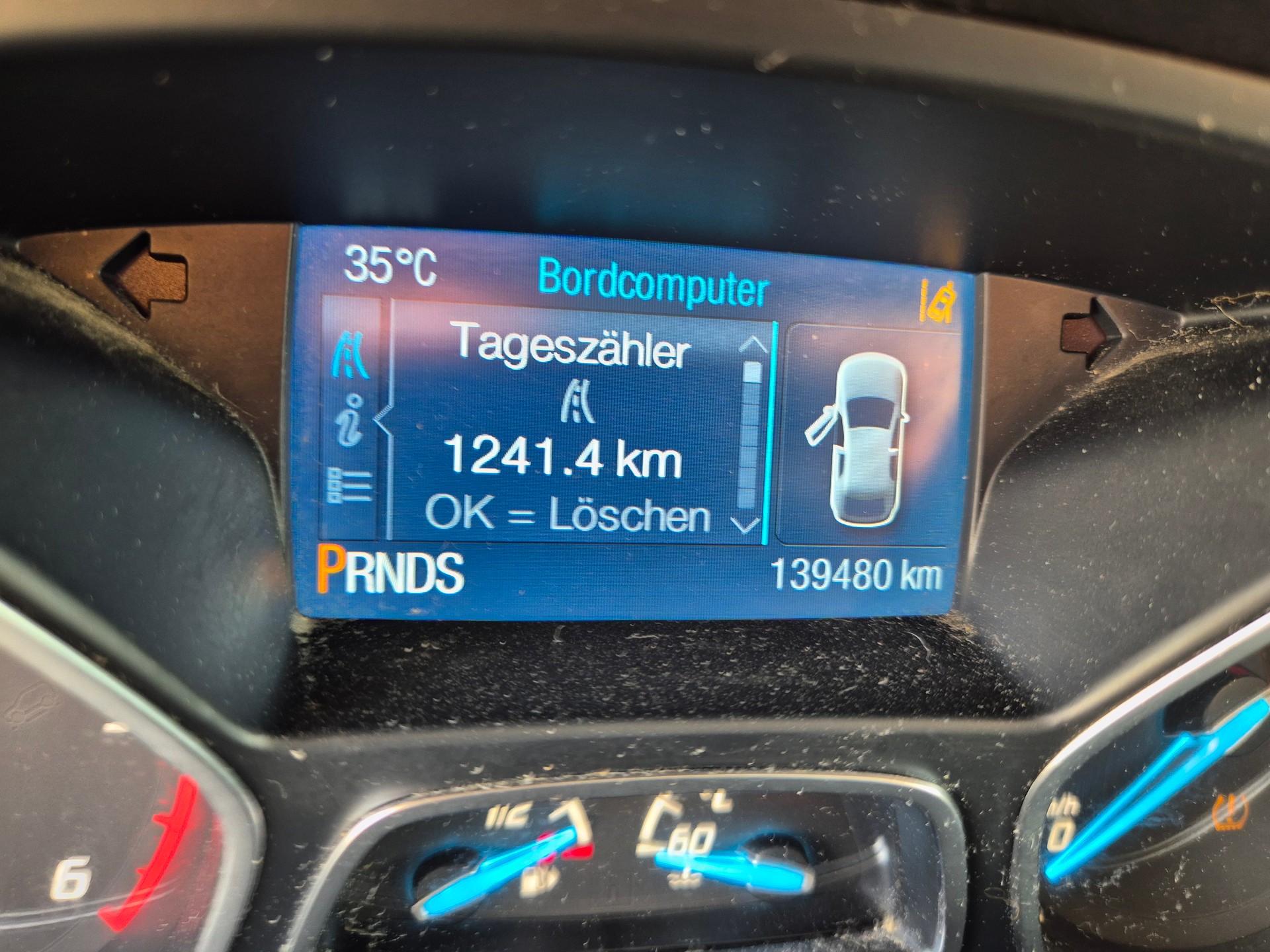 FORD Kuga 2.0 TDCi Titanium 4WD PowerShift-image-12