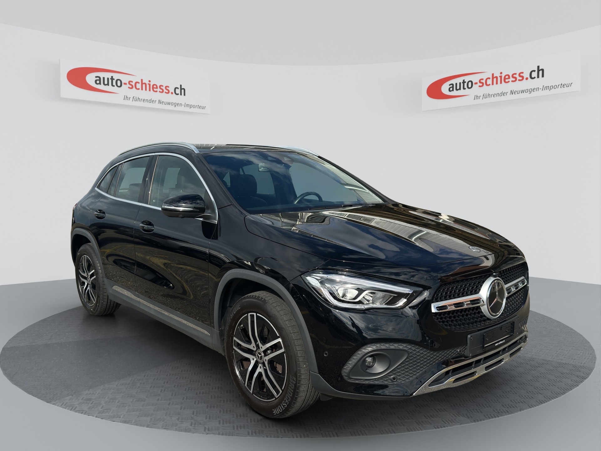 MERCEDES-BENZ GLA 200 4Matic Progressive 8G-DCT-image-0