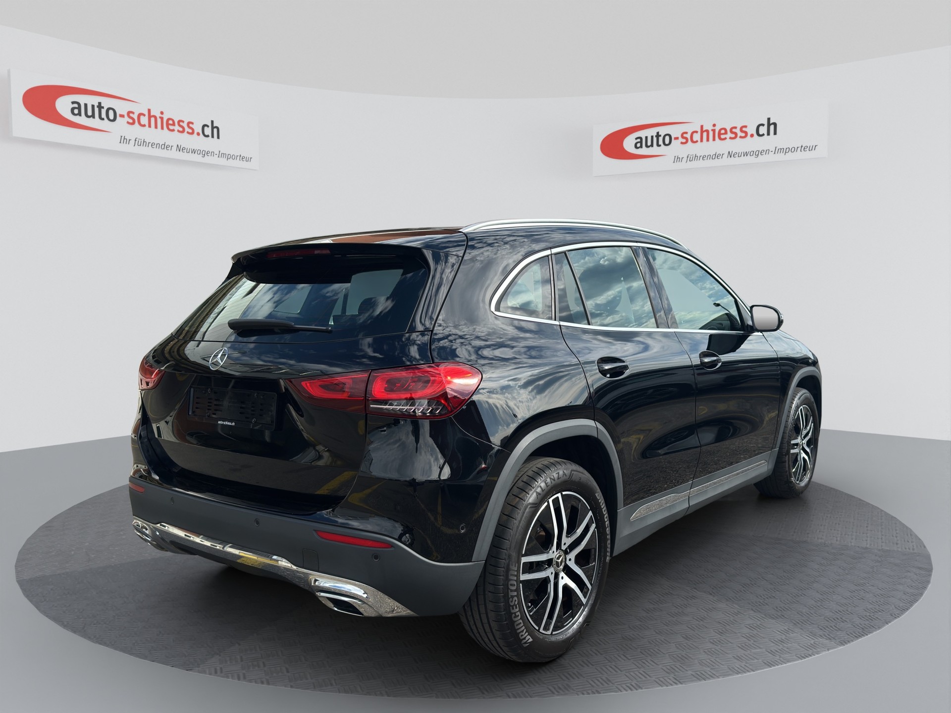 MERCEDES-BENZ GLA 200 4Matic Progressive 8G-DCT-image-5