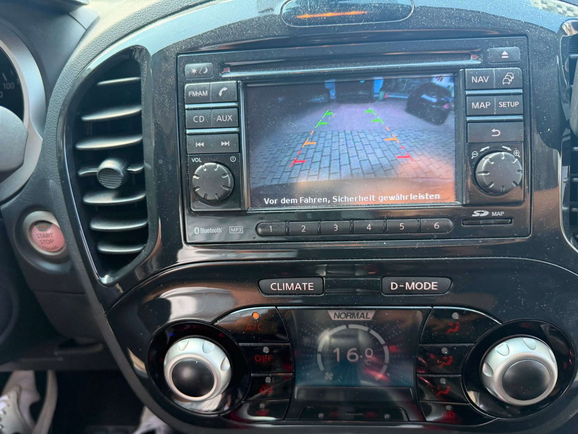 NISSAN Juke 1.6 DIG-T tekna 4x4 Xtronic M-CVT-image-15