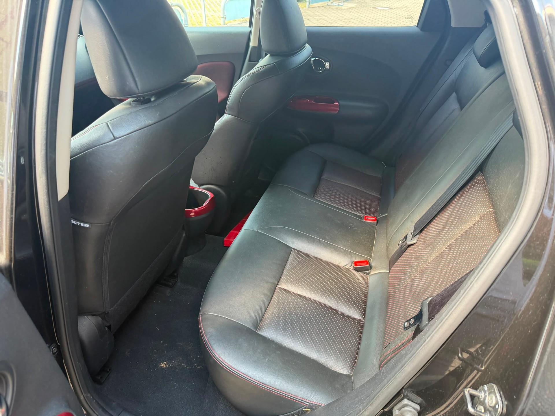 NISSAN Juke 1.6 DIG-T tekna 4x4 Xtronic M-CVT-image-12