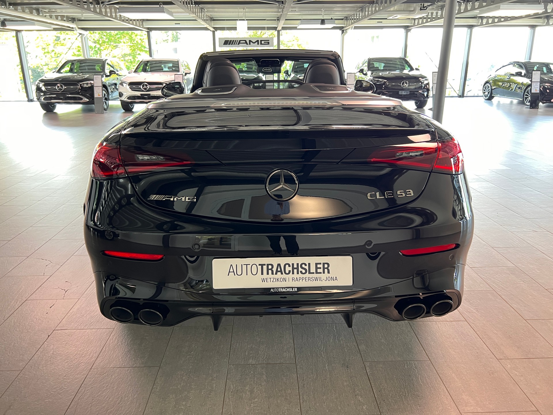 MERCEDES-BENZ CLE AMG 53 Cabrio 4Matic+ 9G-Tronic-image-4
