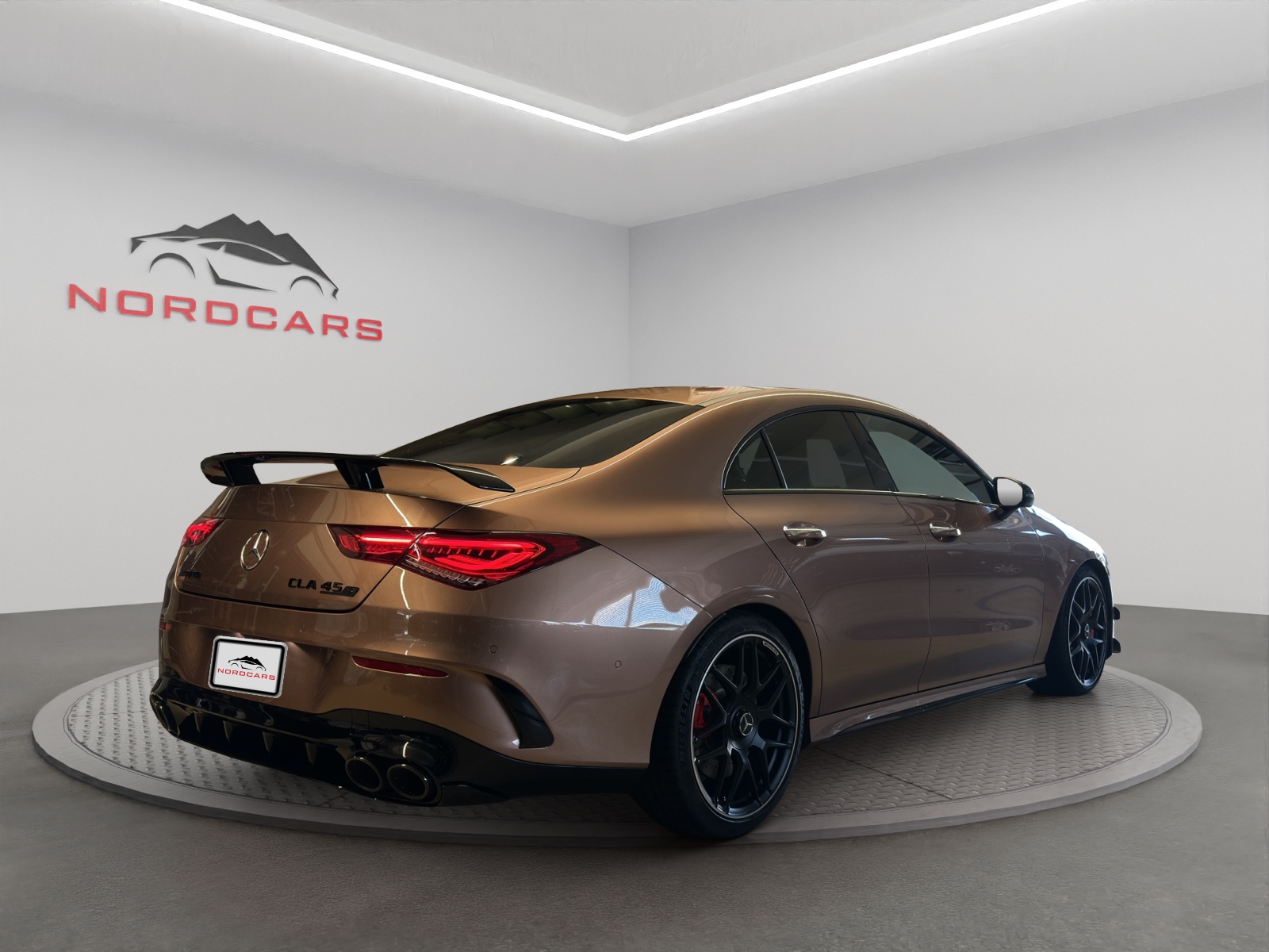 MERCEDES-BENZ CLA 45 S AMG 4Matic+ 8G-DCT-image-4