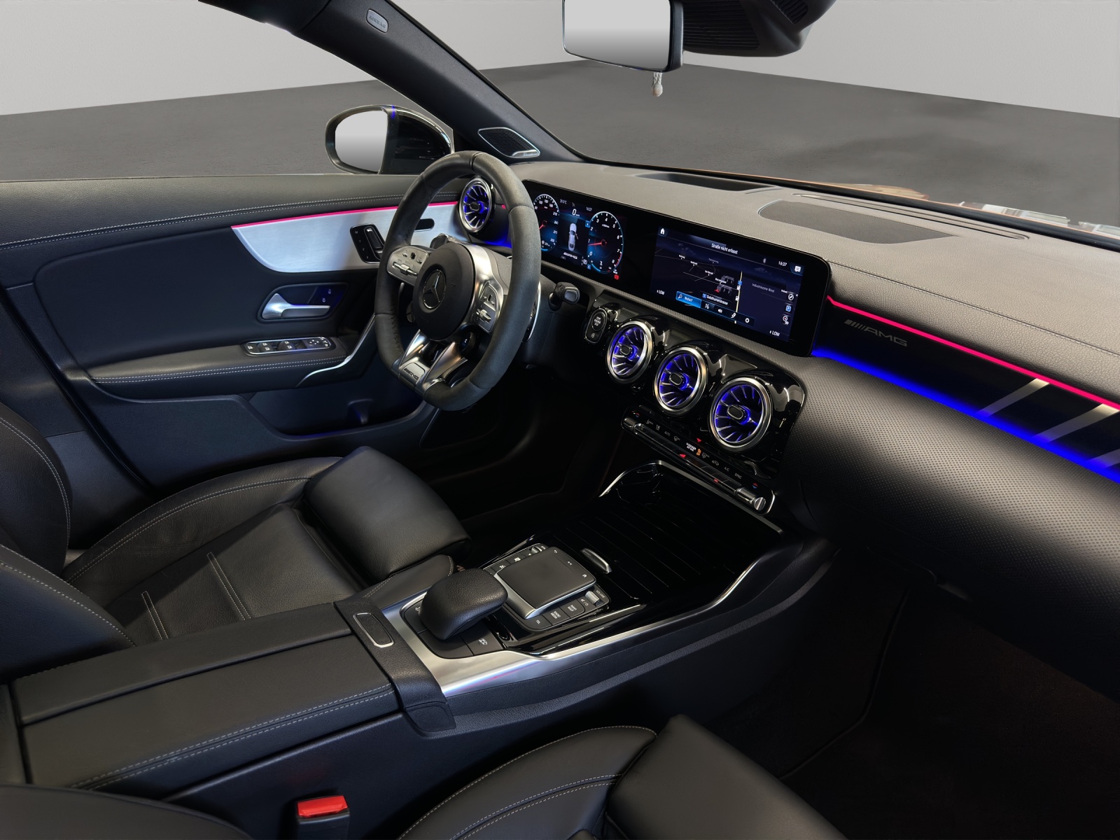 MERCEDES-BENZ CLA 45 S AMG 4Matic+ 8G-DCT-image-24