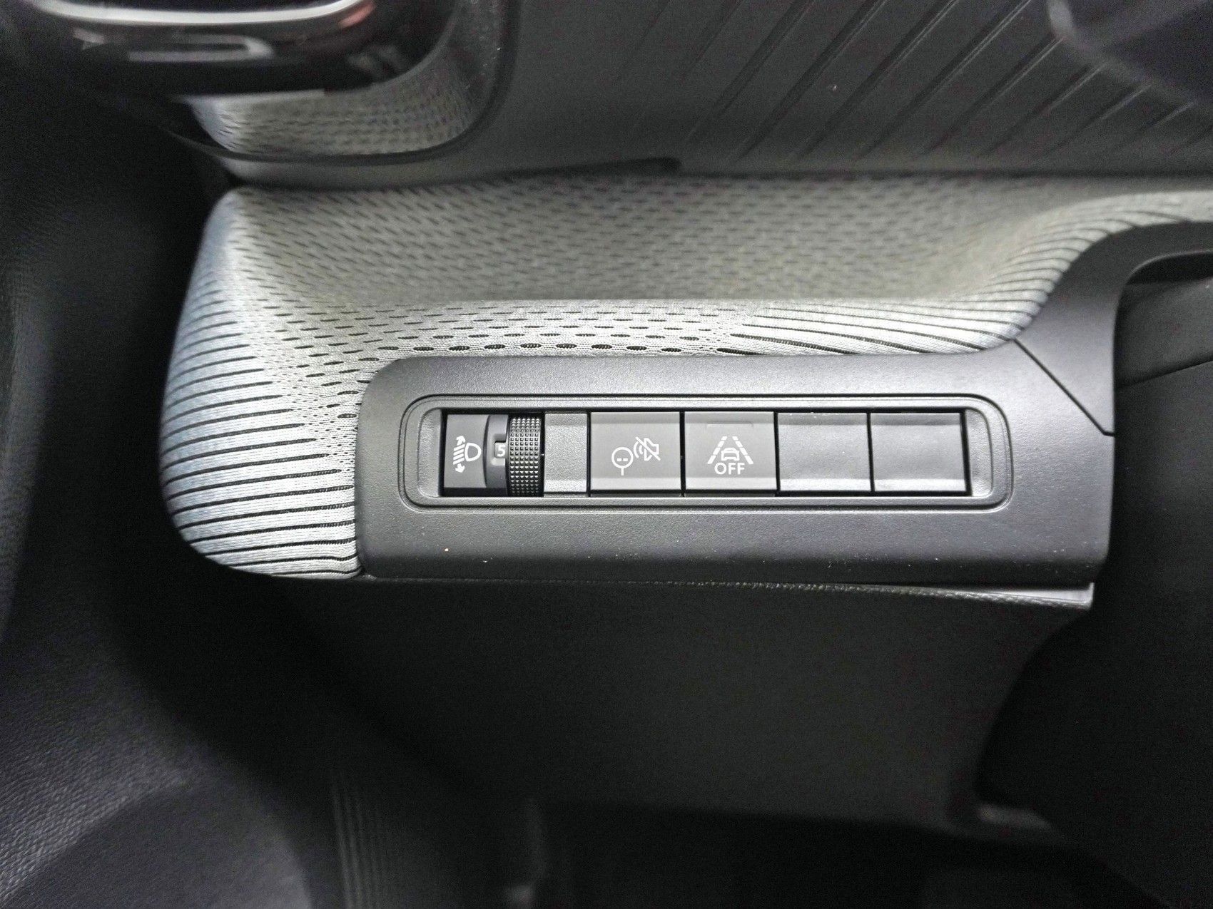 CITROEN C3 1.2 Hybrid Max-image-17
