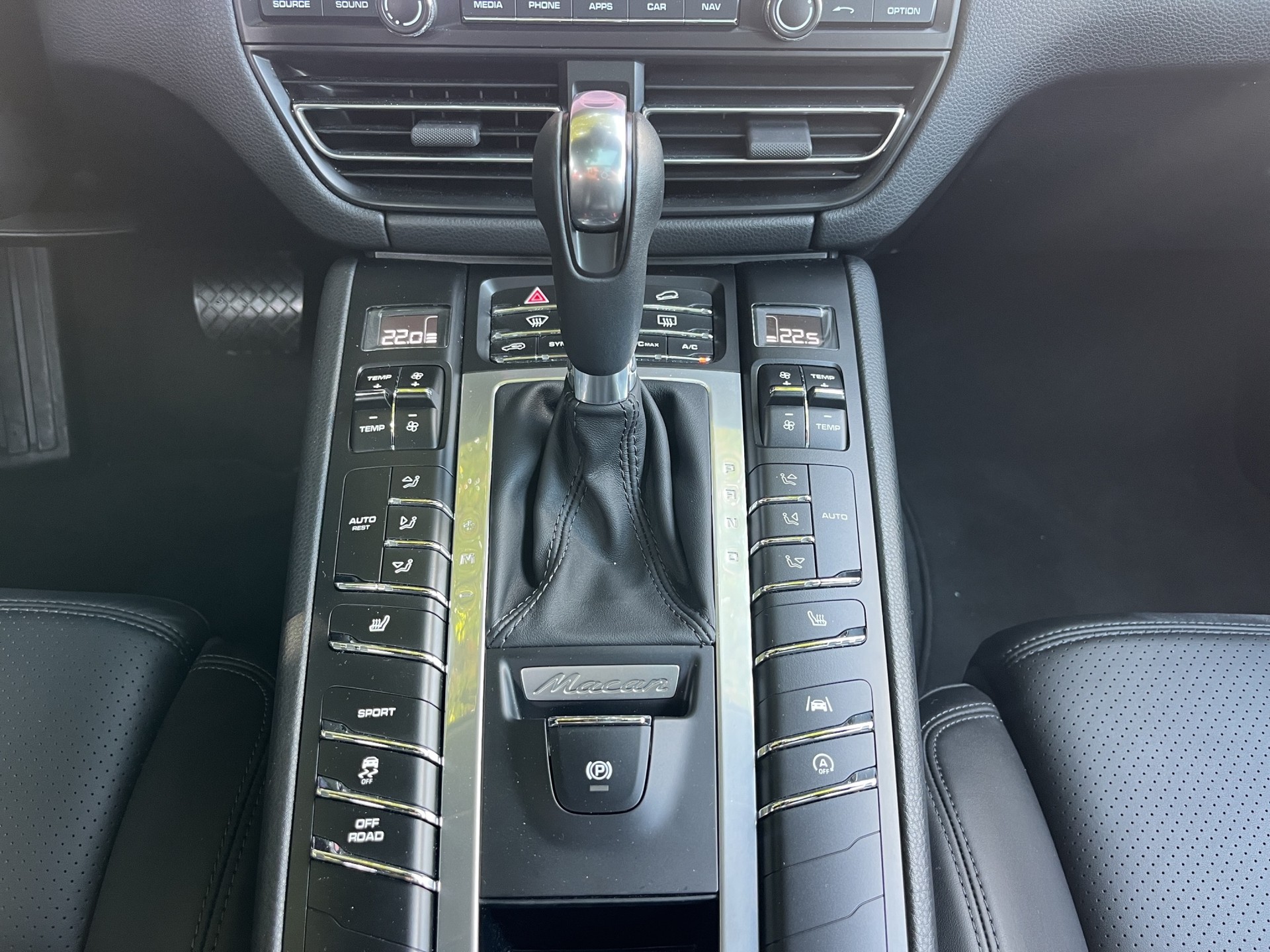PORSCHE Macan PDK-image-11