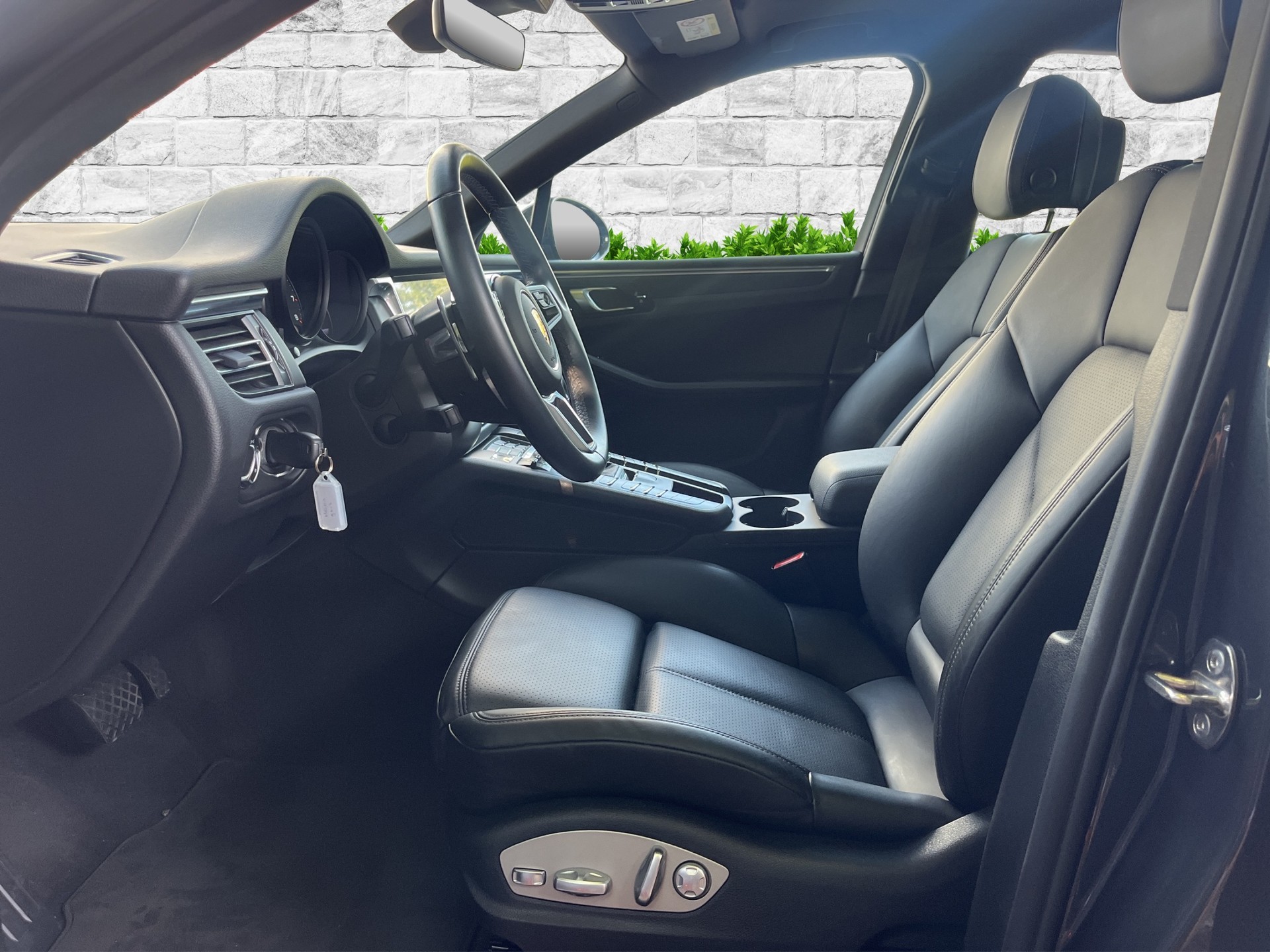 PORSCHE Macan PDK-image-13
