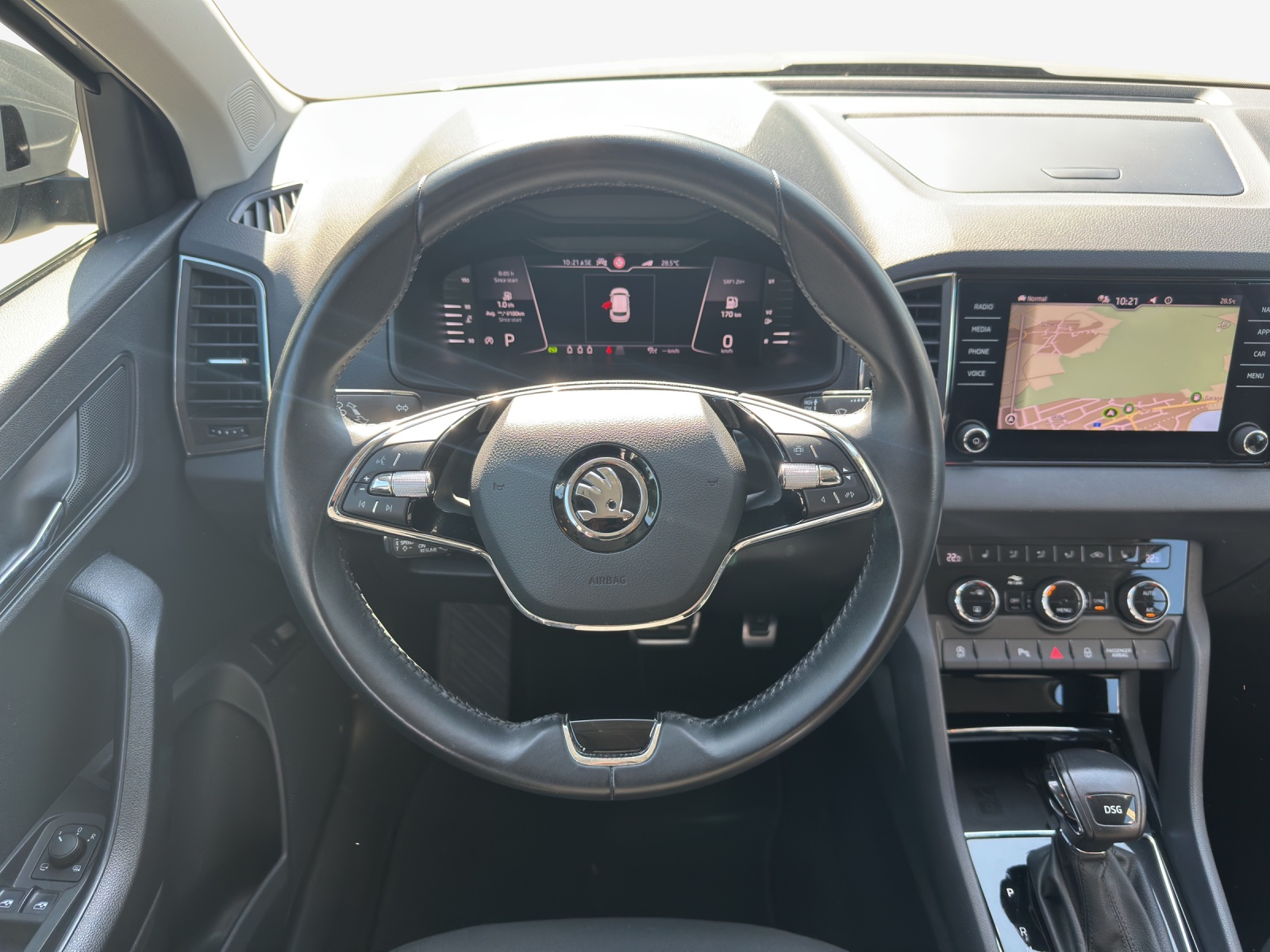 SKODA Karoq 1.5 TSI ACT Ambition DSG-image-8