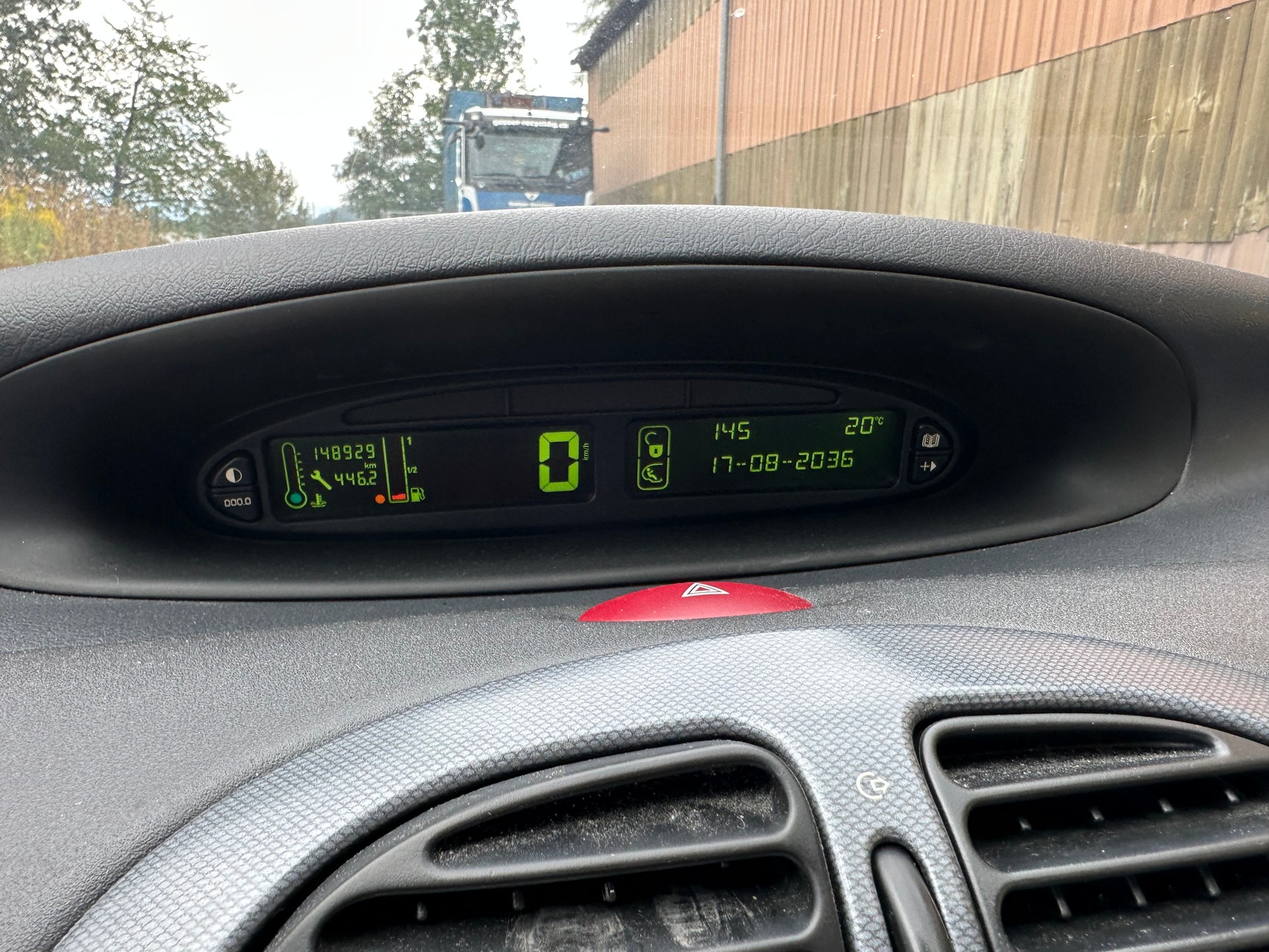 CITROEN Xsara Picasso 1.8i 16V Exclusive FIXPREIS-image-17