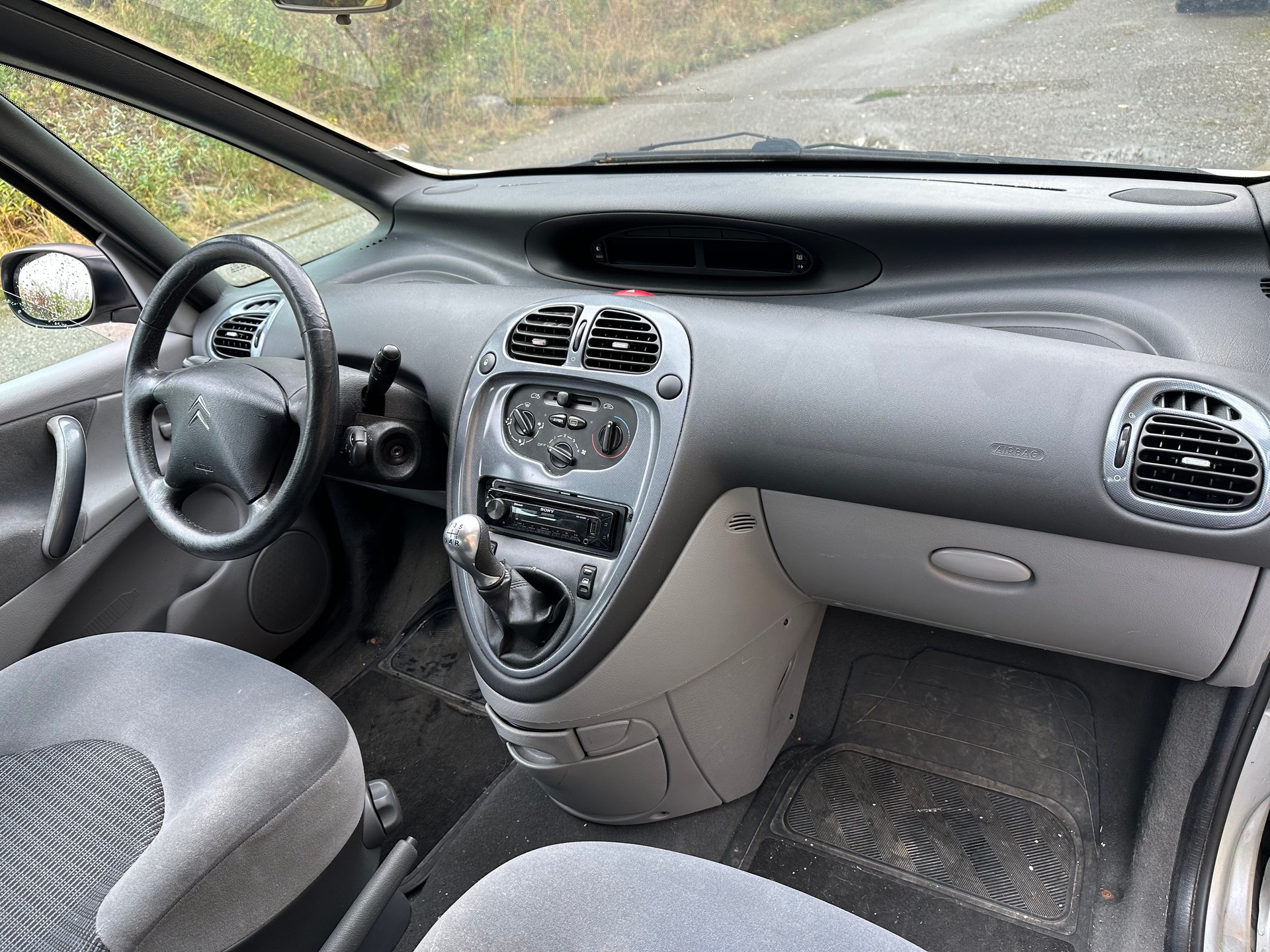 CITROEN Xsara Picasso 1.8i 16V Exclusive FIXPREIS-image-16