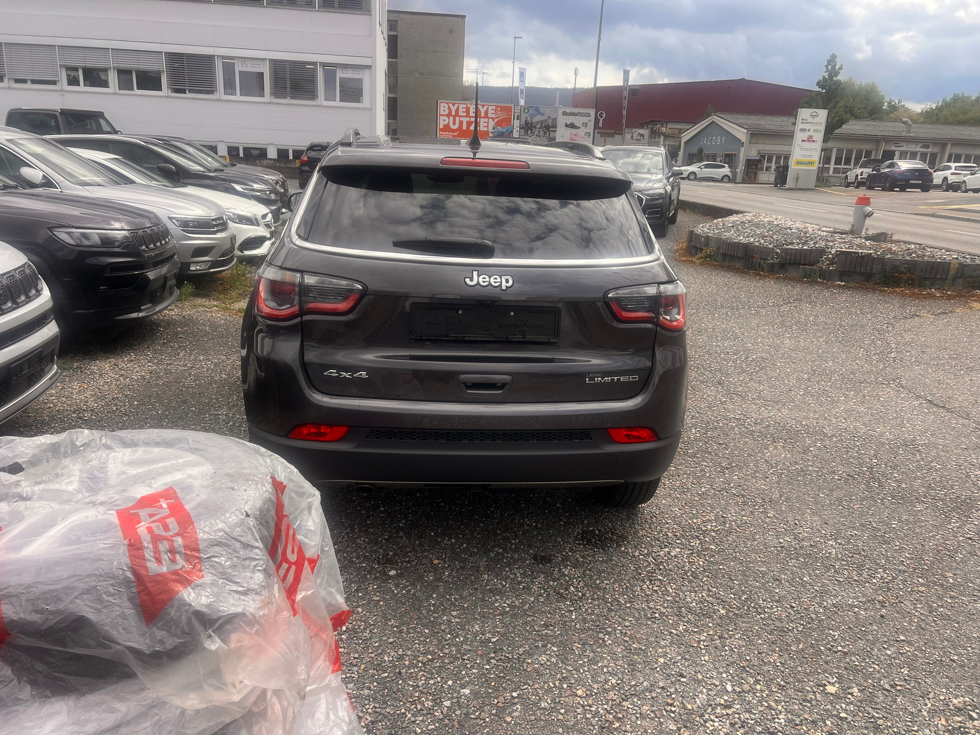 AUDI Q5 40 TFSI advanced quattro S-tronic-image-16