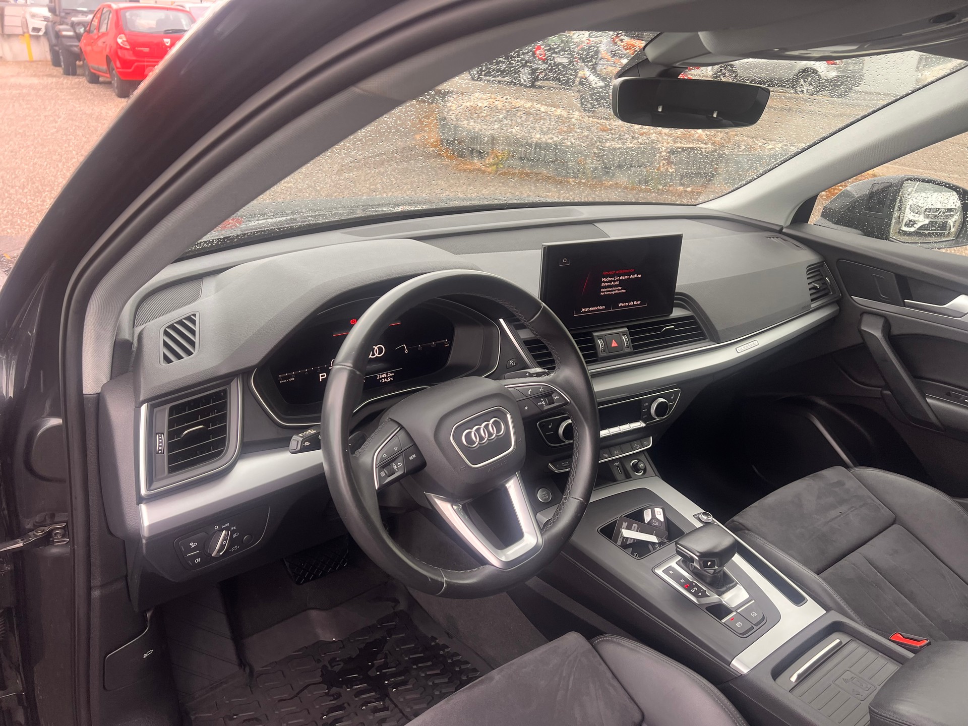 AUDI Q5 40 TFSI advanced quattro S-tronic-image-11