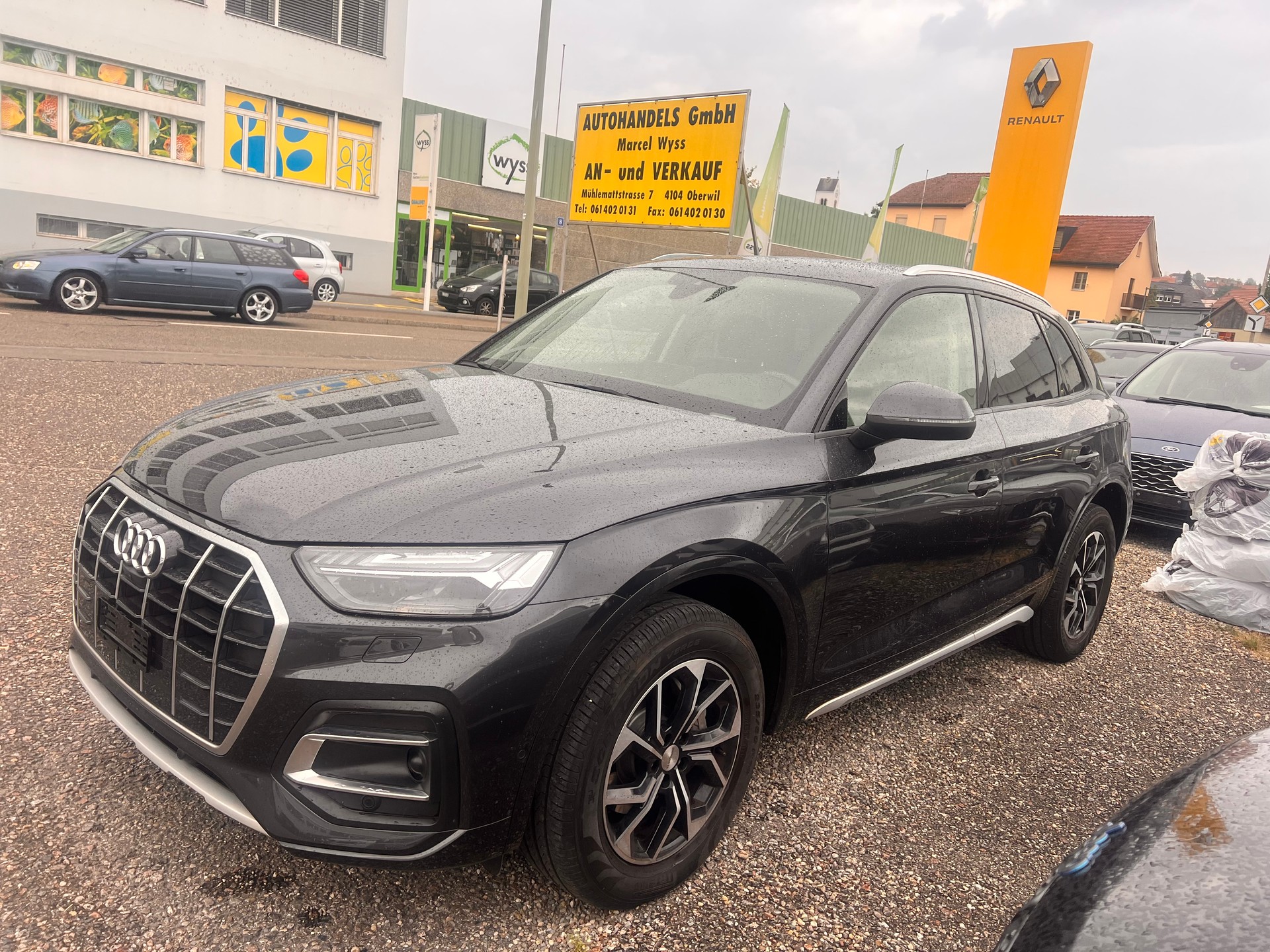 AUDI Q5 40 TFSI advanced quattro S-tronic-image-2