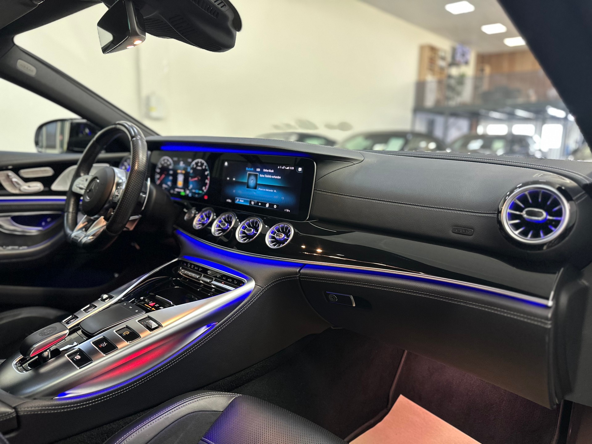 MERCEDES-BENZ AMG GT 4 43 4Matic+ Speedshift TCT-image-12