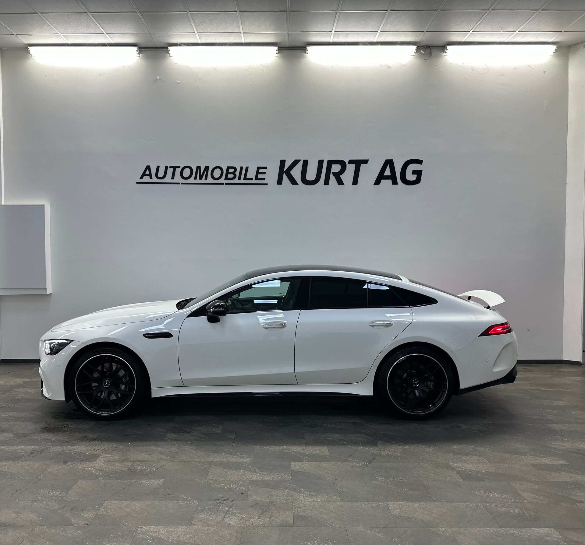 MERCEDES-BENZ AMG GT 4 43 4Matic+ Speedshift TCT-showroom-element-2