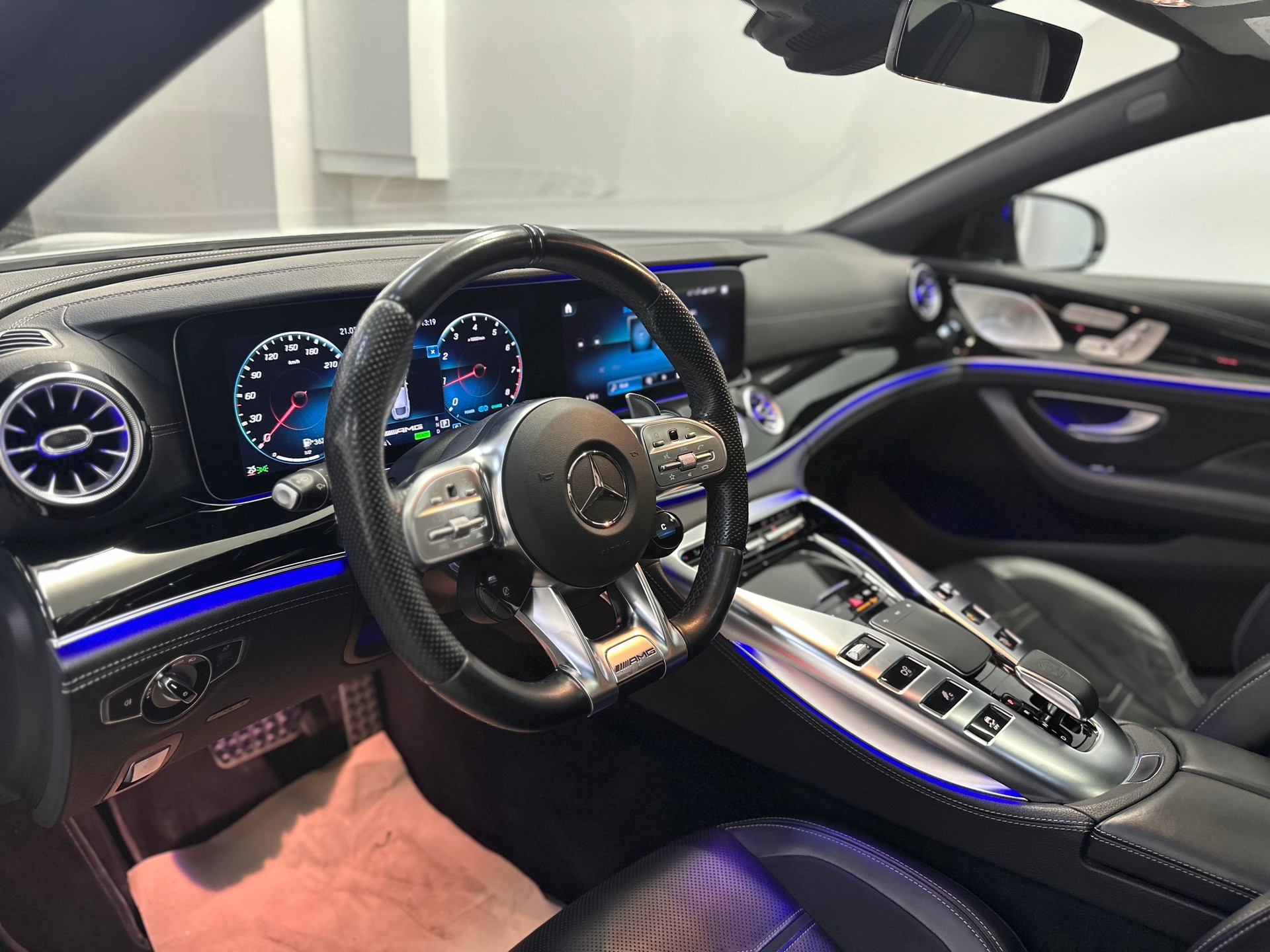 MERCEDES-BENZ AMG GT 4 43 4Matic+ Speedshift TCT-image-13