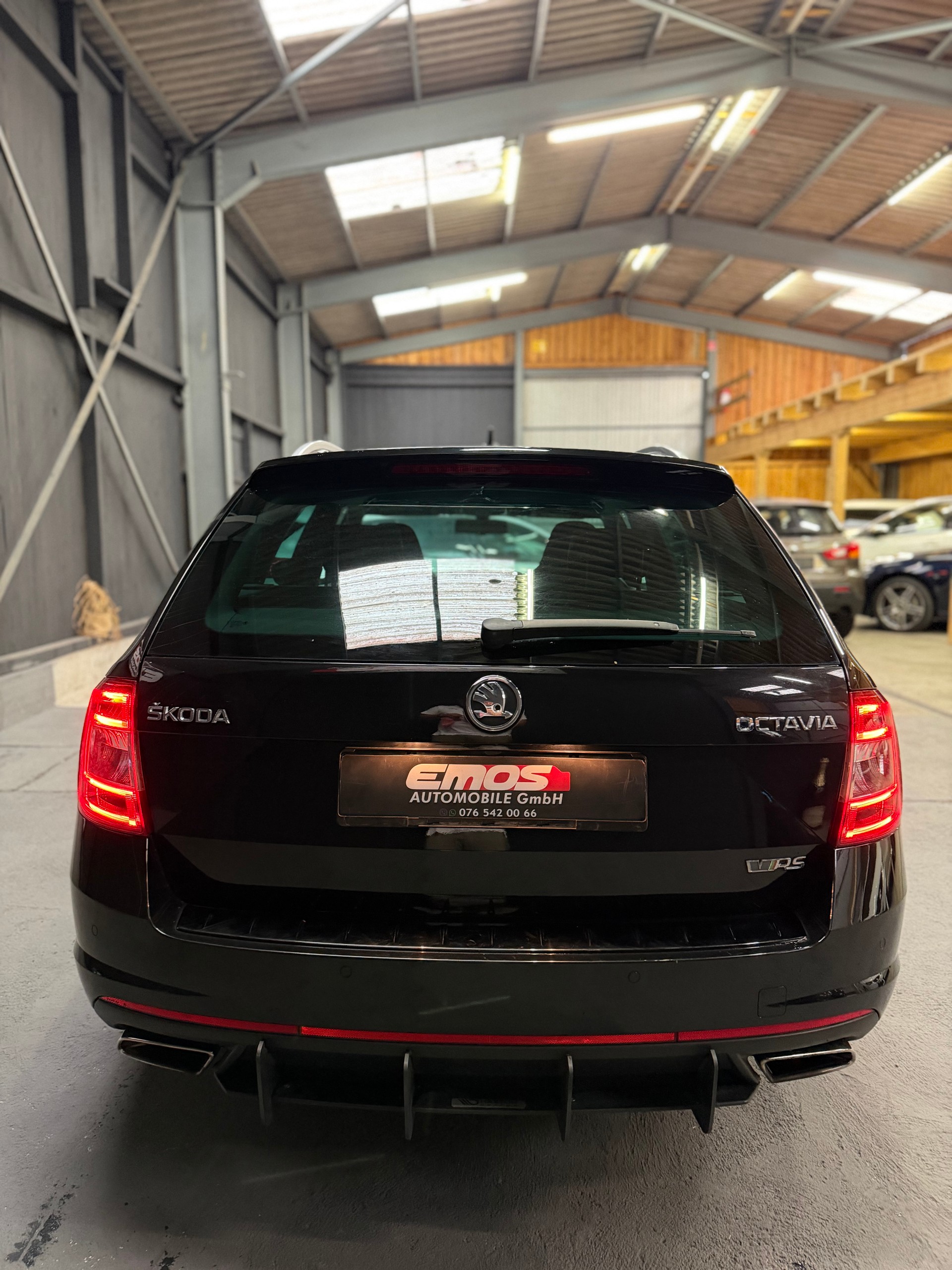 SKODA Octavia Combi 2.0 TSI RS DSG-image-5