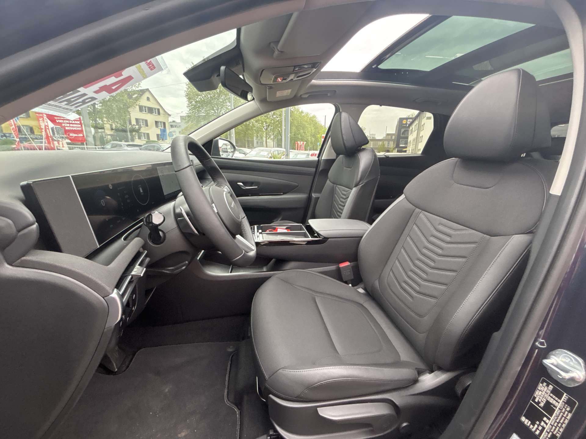 HYUNDAI Tucson 1.6 TGDi PHEV 252PS Techno Sky 4WD Automat-image-13