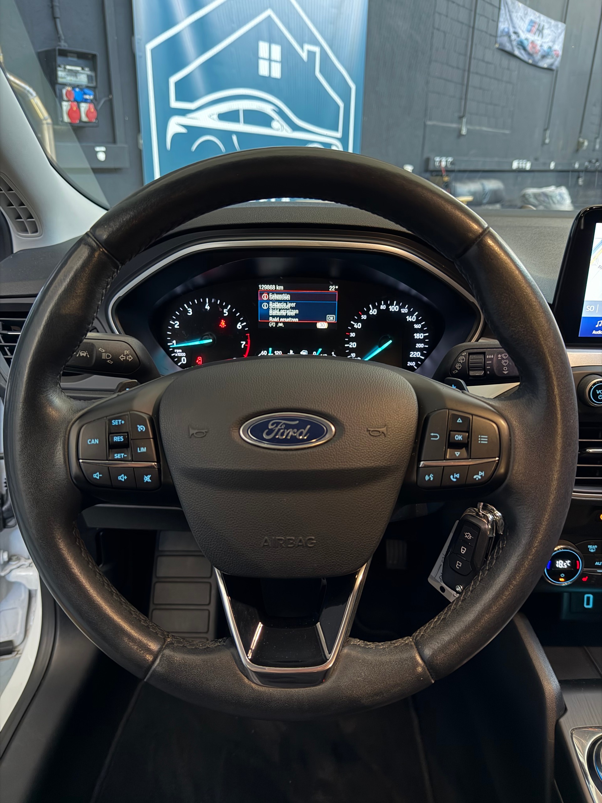 FORD Focus 1.0 SCTi Active Automatic-image-6