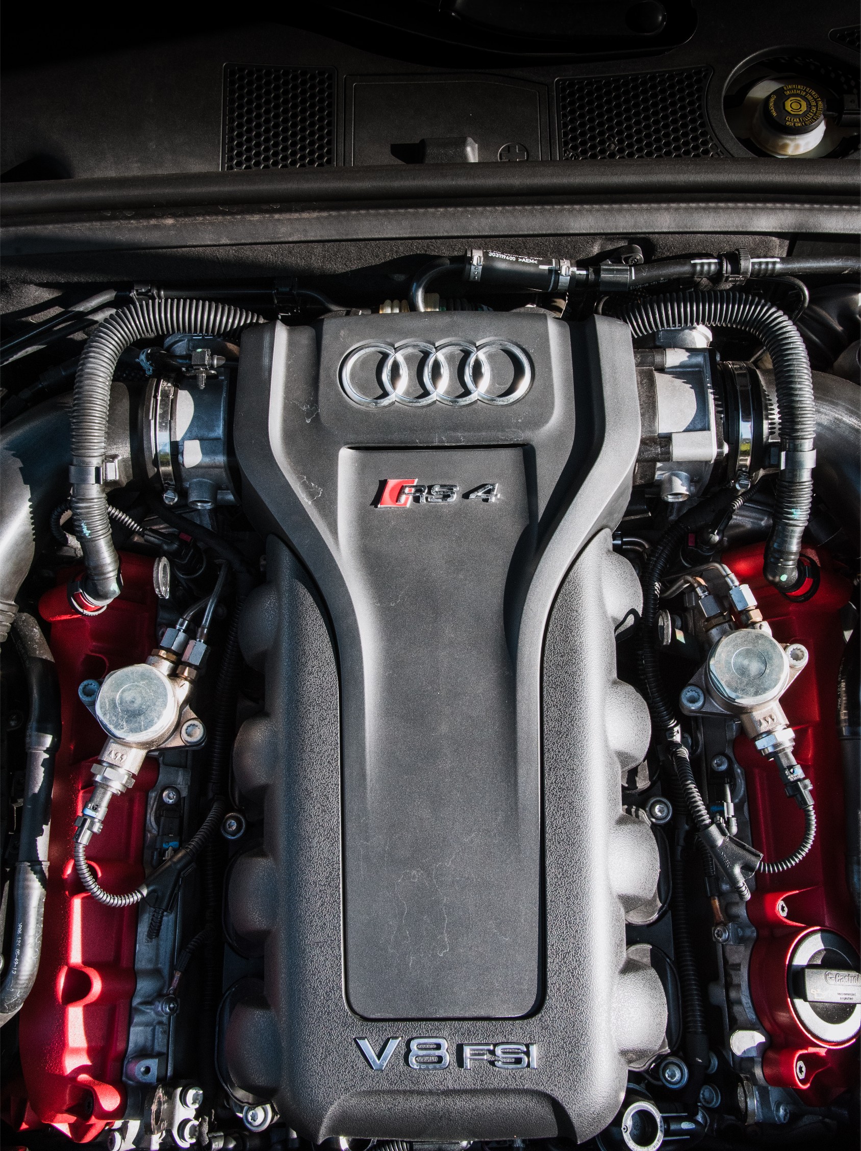 AUDI 4.2 V8 FSI quattro S-Tronic-image-5