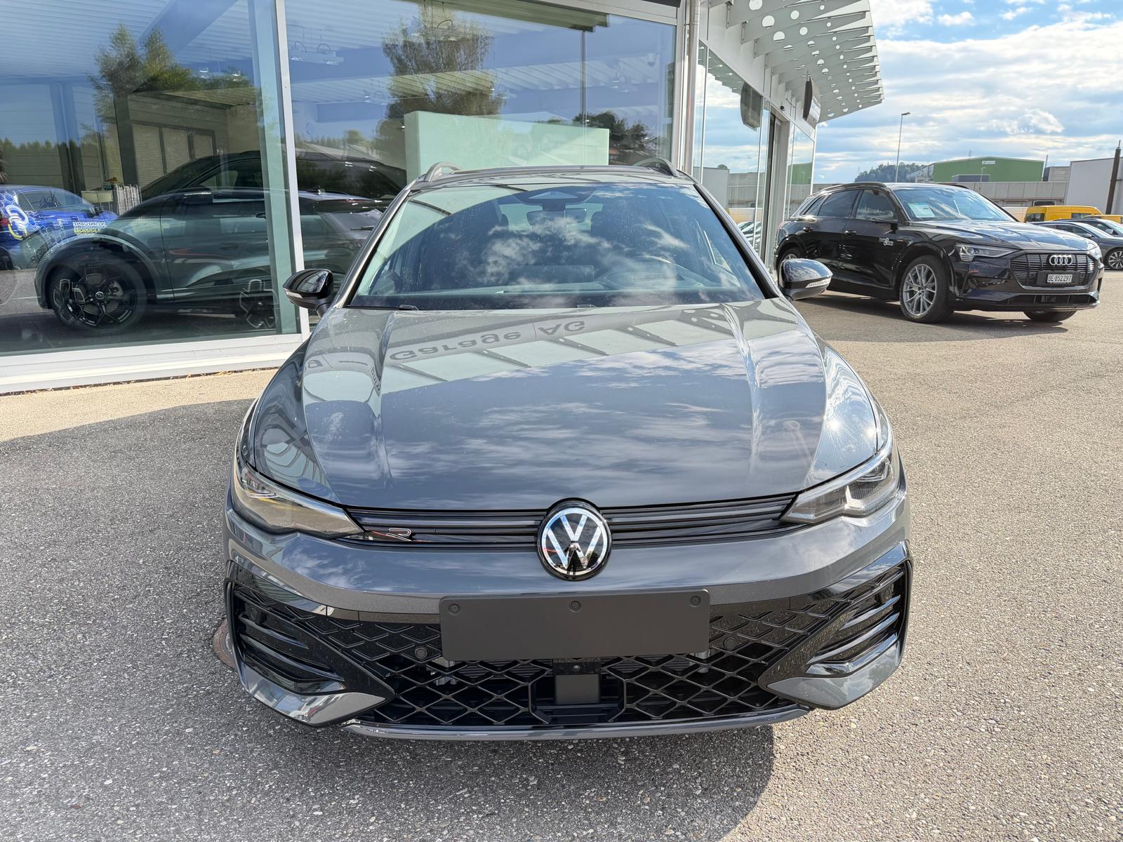 VW Golf Variant 2.0 TSI R-Line DSG 4 Motion-image-7