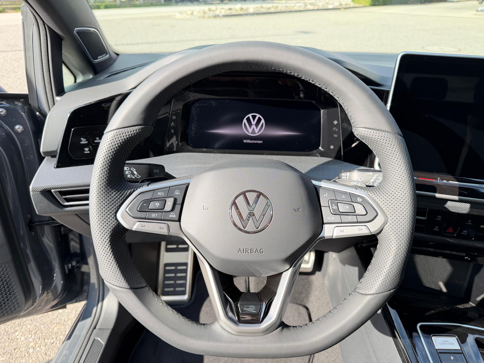VW Golf Variant 2.0 TSI R-Line DSG 4 Motion-image-14